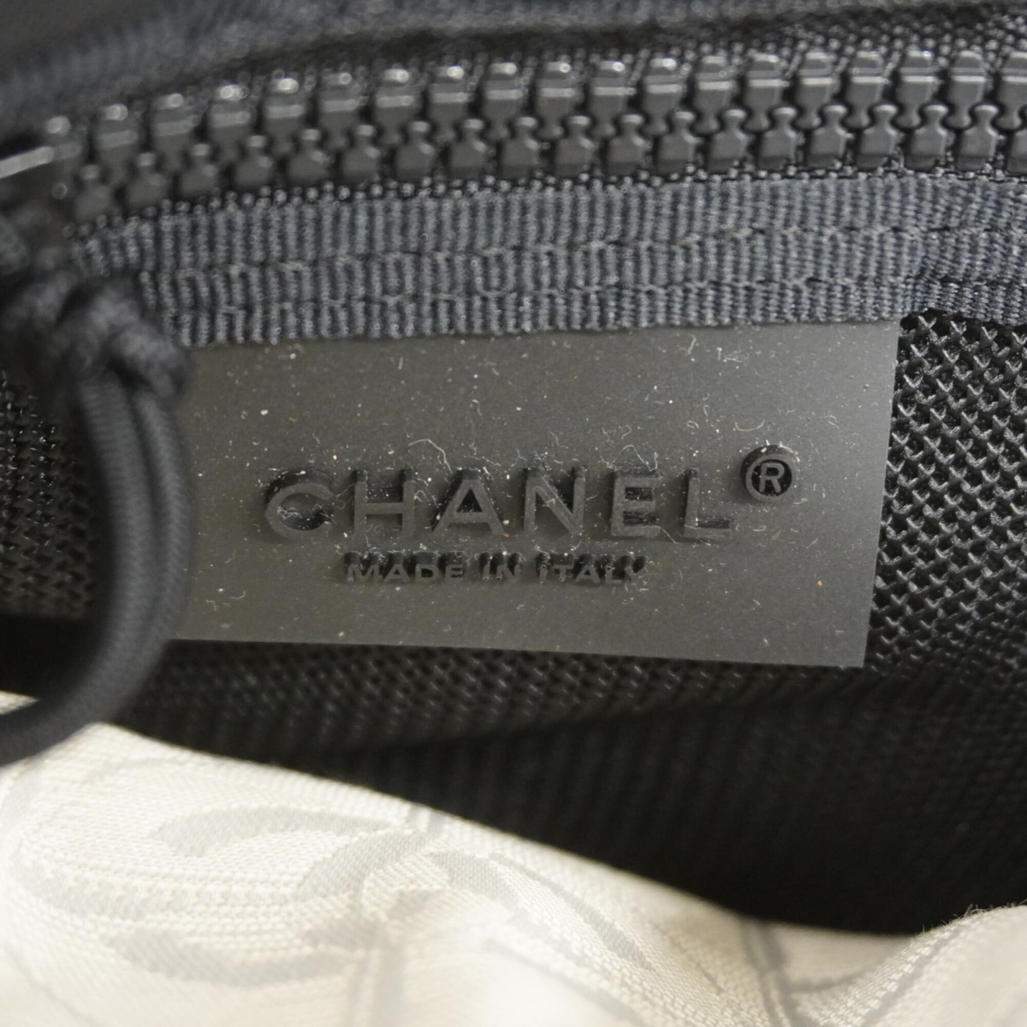 Chanel Black Ivory Nylon Shoulder Bag (Pre-Owned)