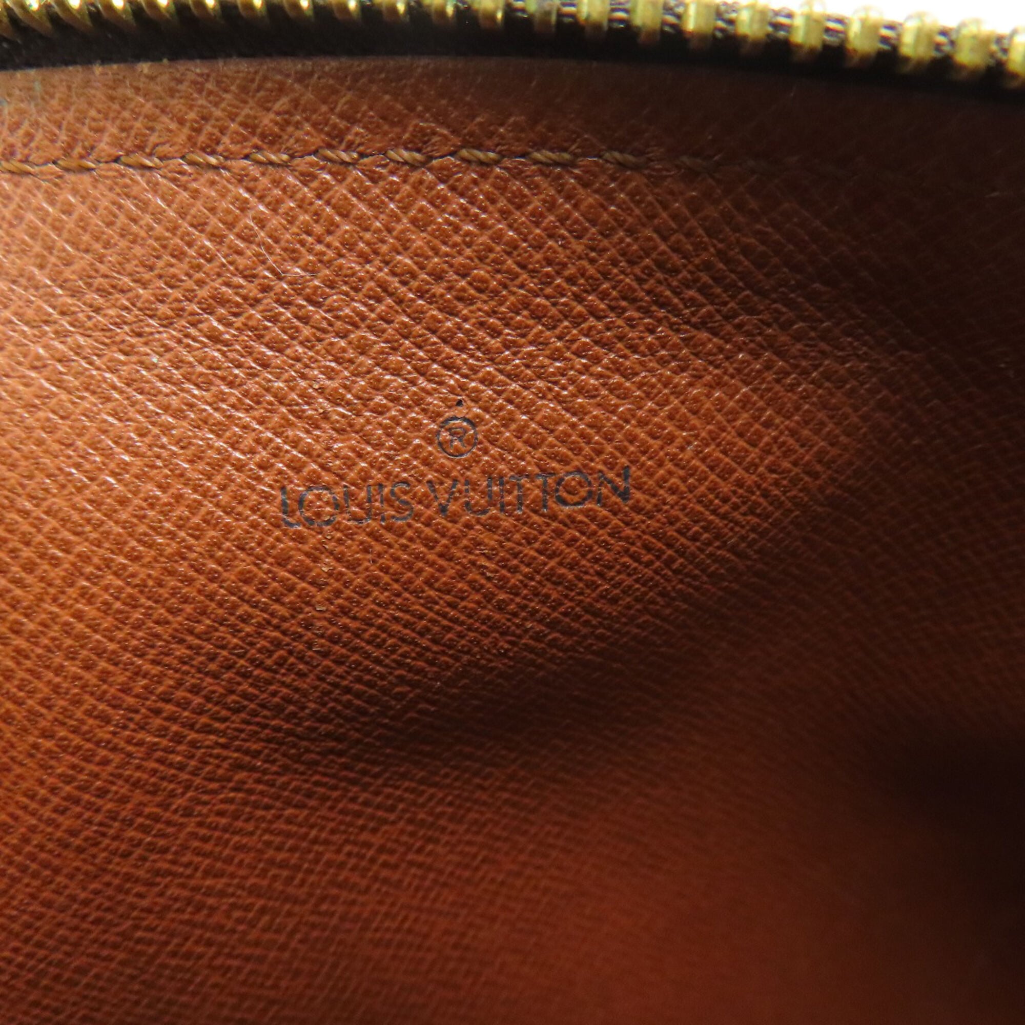 Louis Vuitton Brown Monogram Monogram Canvas Handbag (Pre-Owned)