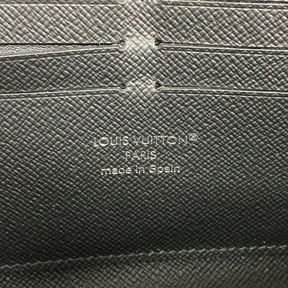 Louis Vuitton Black Long Wallet (Bi-Fold) (Pre-Owned)