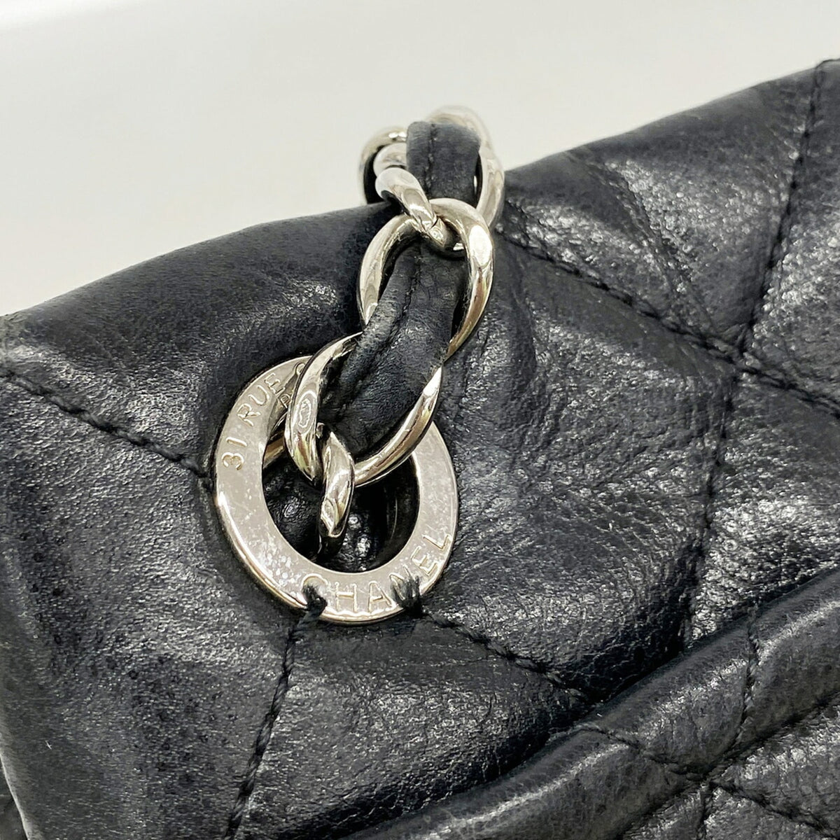 Chanel Black Grained Calfskin Shoulder Bag (Pre-Owned)
