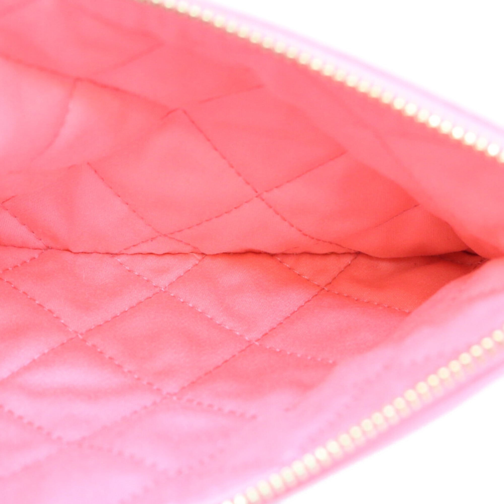 Chanel Pink Leather Shoulder Bag (Pre-Owned)