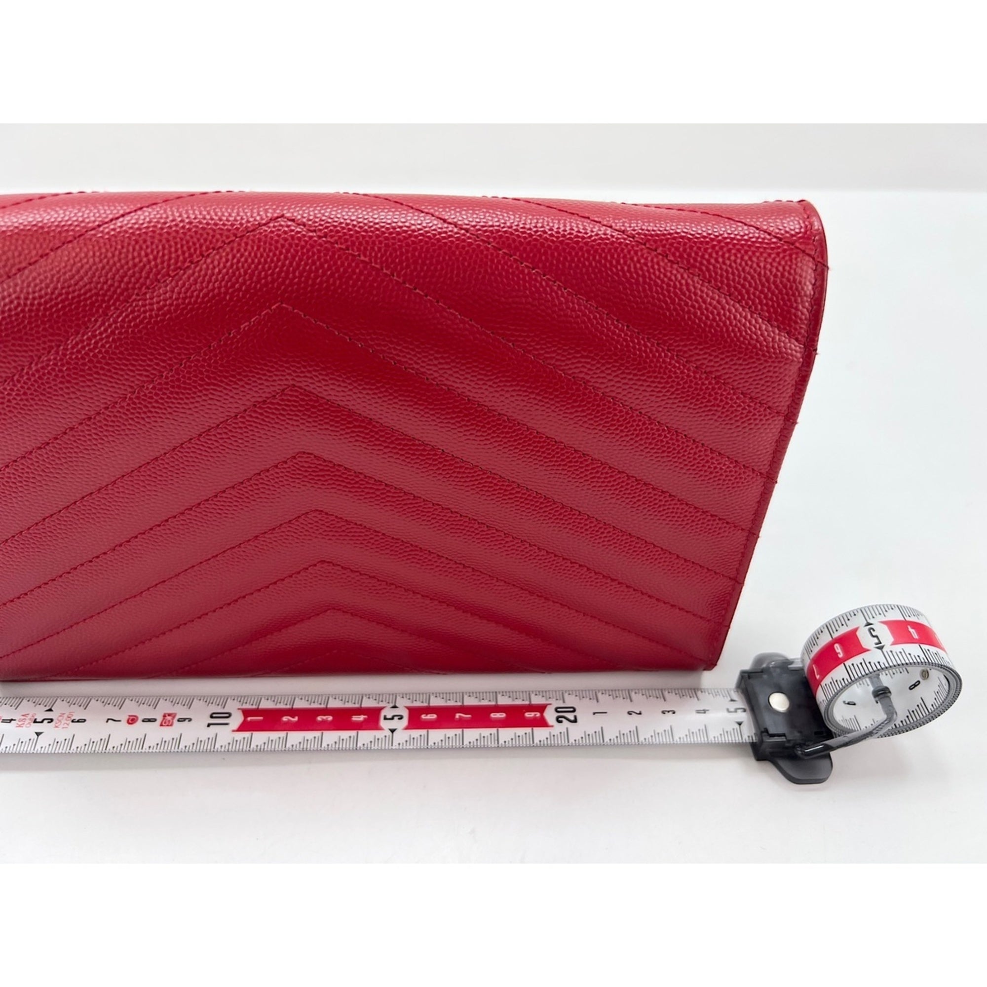 Yves Saint Laurent Cassandre Red Color Shoulder Bag (Pre-Owned)