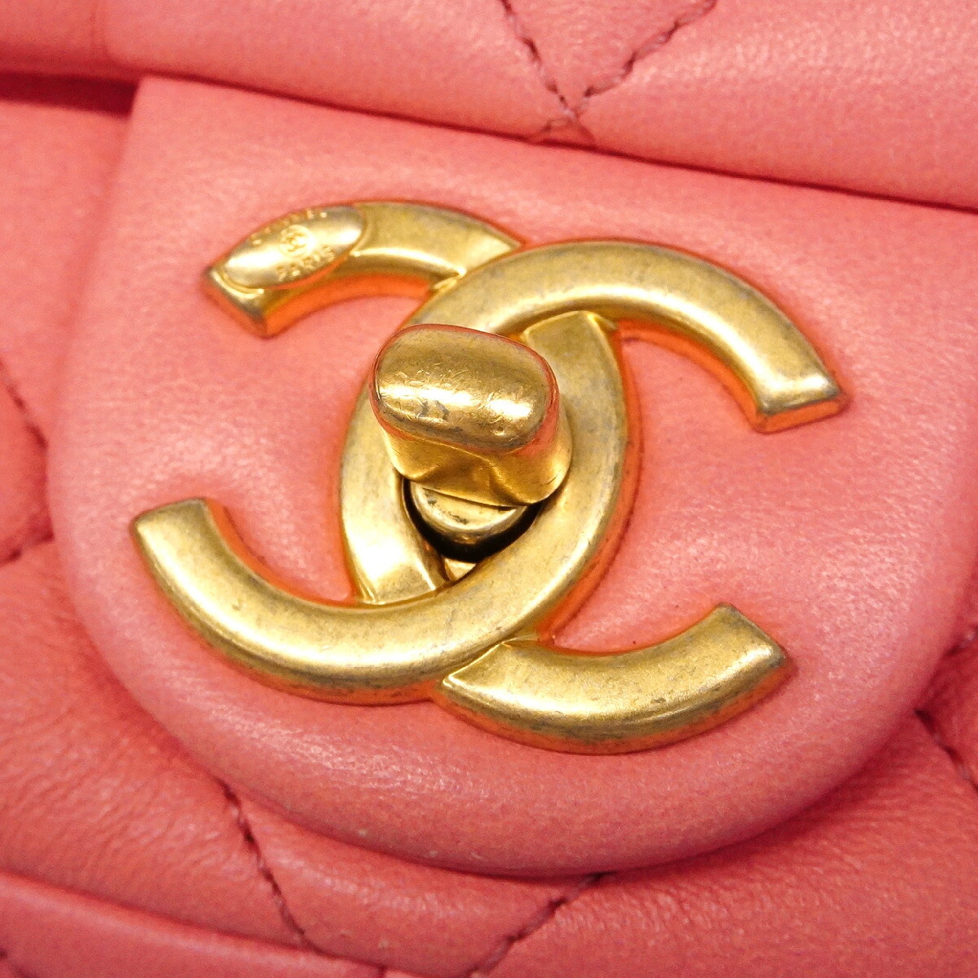 Chanel Pink Leather Shoulder Bag (Pre-Owned)