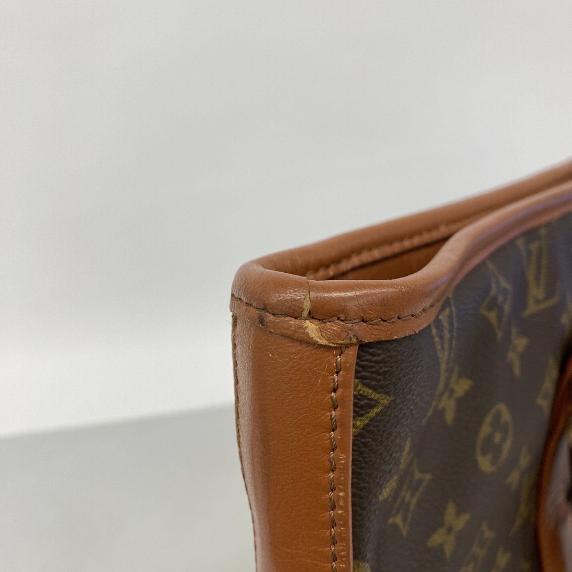 Louis Vuitton Brown Tote Bag (Pre-Owned)
