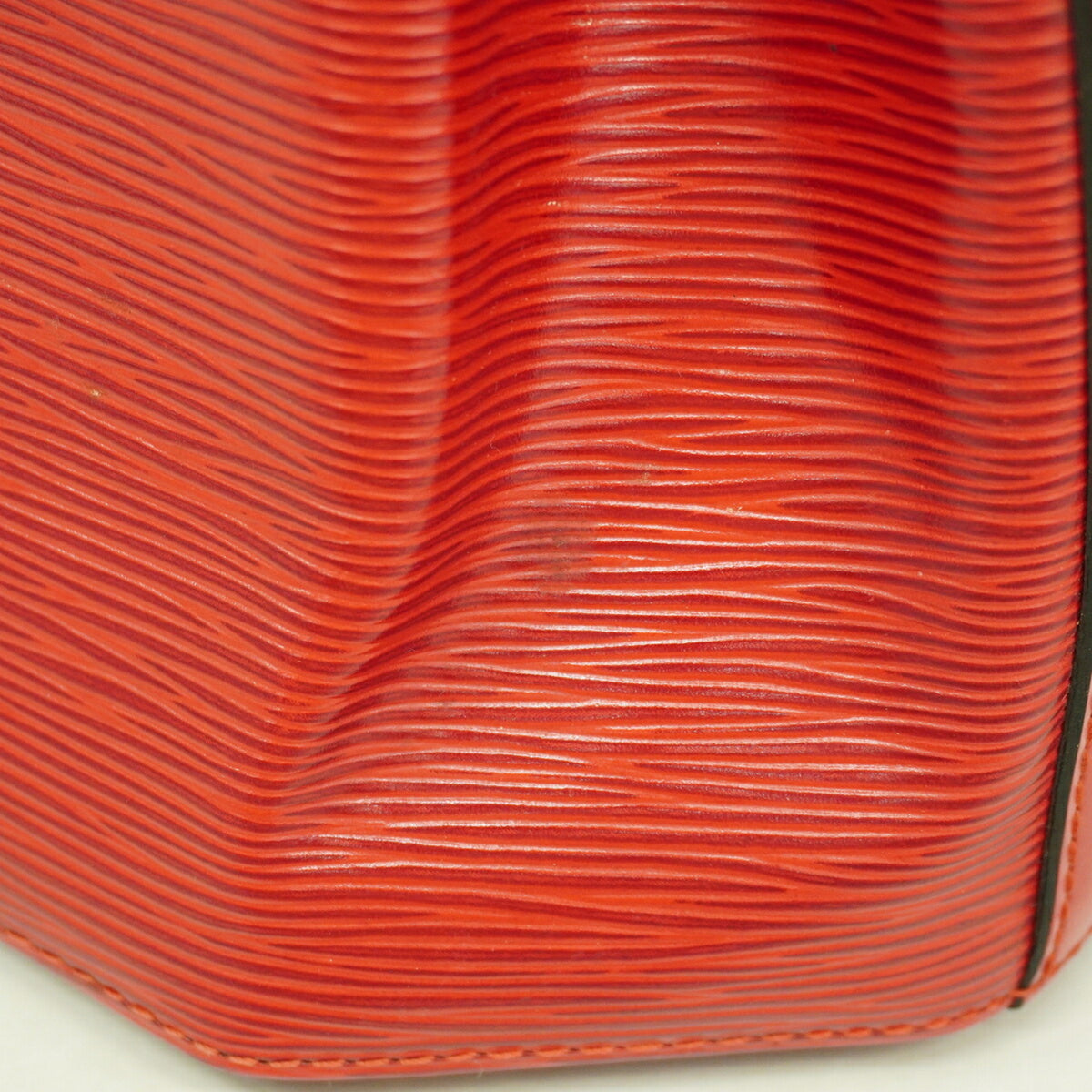Louis Vuitton Castilian Red Shoulder Bag (Pre-Owned)