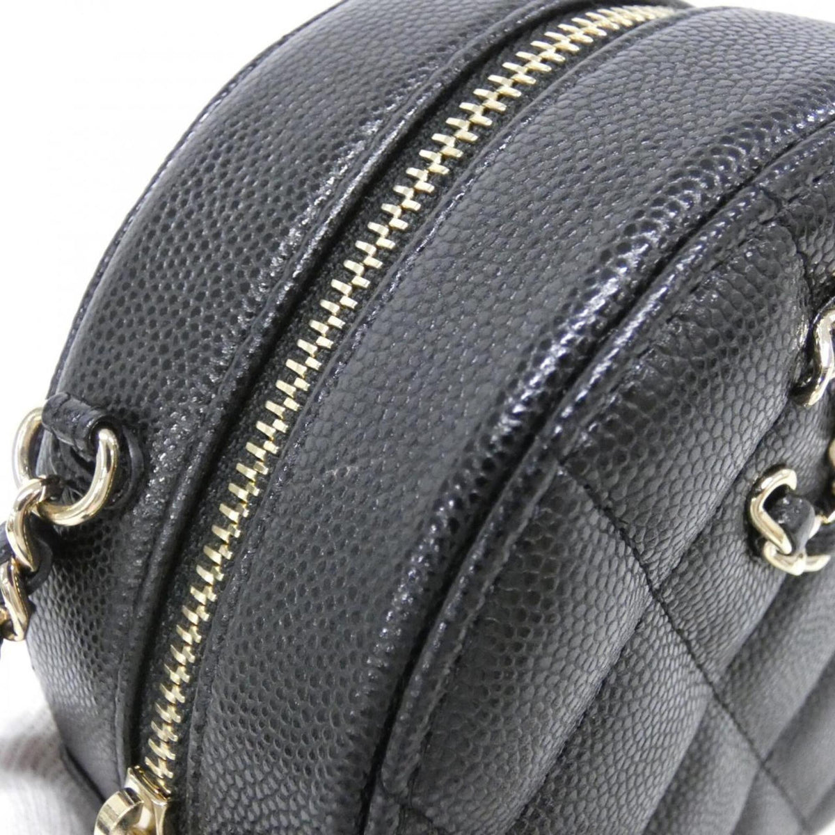 Chanel Black Grained Calfskin Shoulder Bag (Pre-Owned)