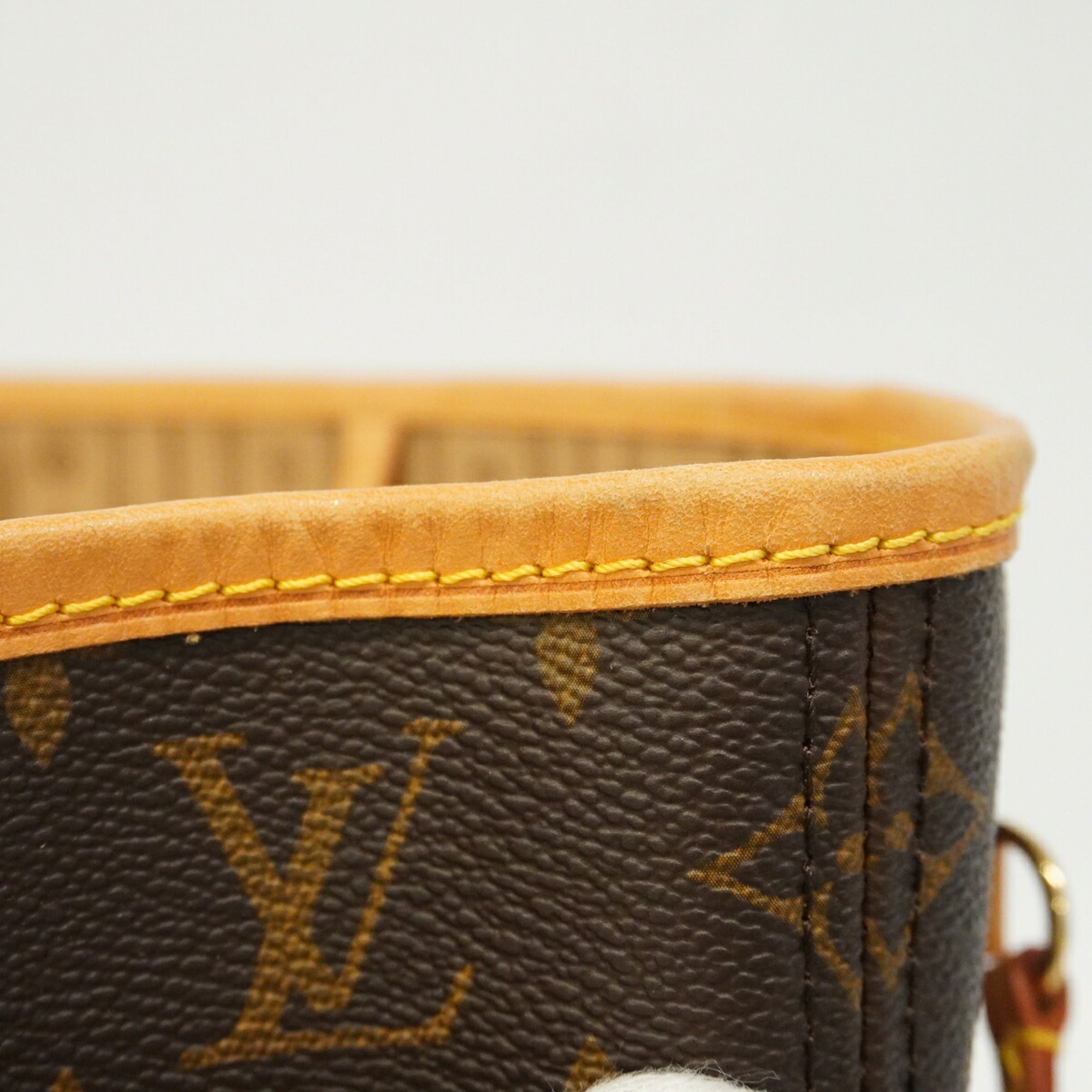 Louis Vuitton Brown Tote Bag (Pre-Owned)