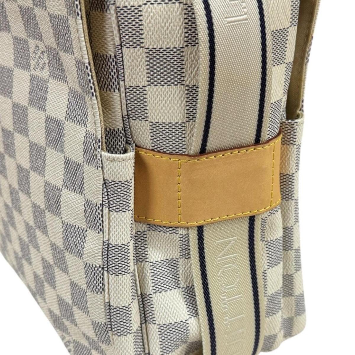 Louis Vuitton Damier Azur White Damier Azur Handbag Shoulder Bag (Pre-Owned)