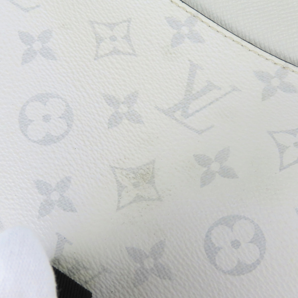 Louis Vuitton Taigarama Gray Monogram Taigarama Shoulder Bag (Pre-Owned)