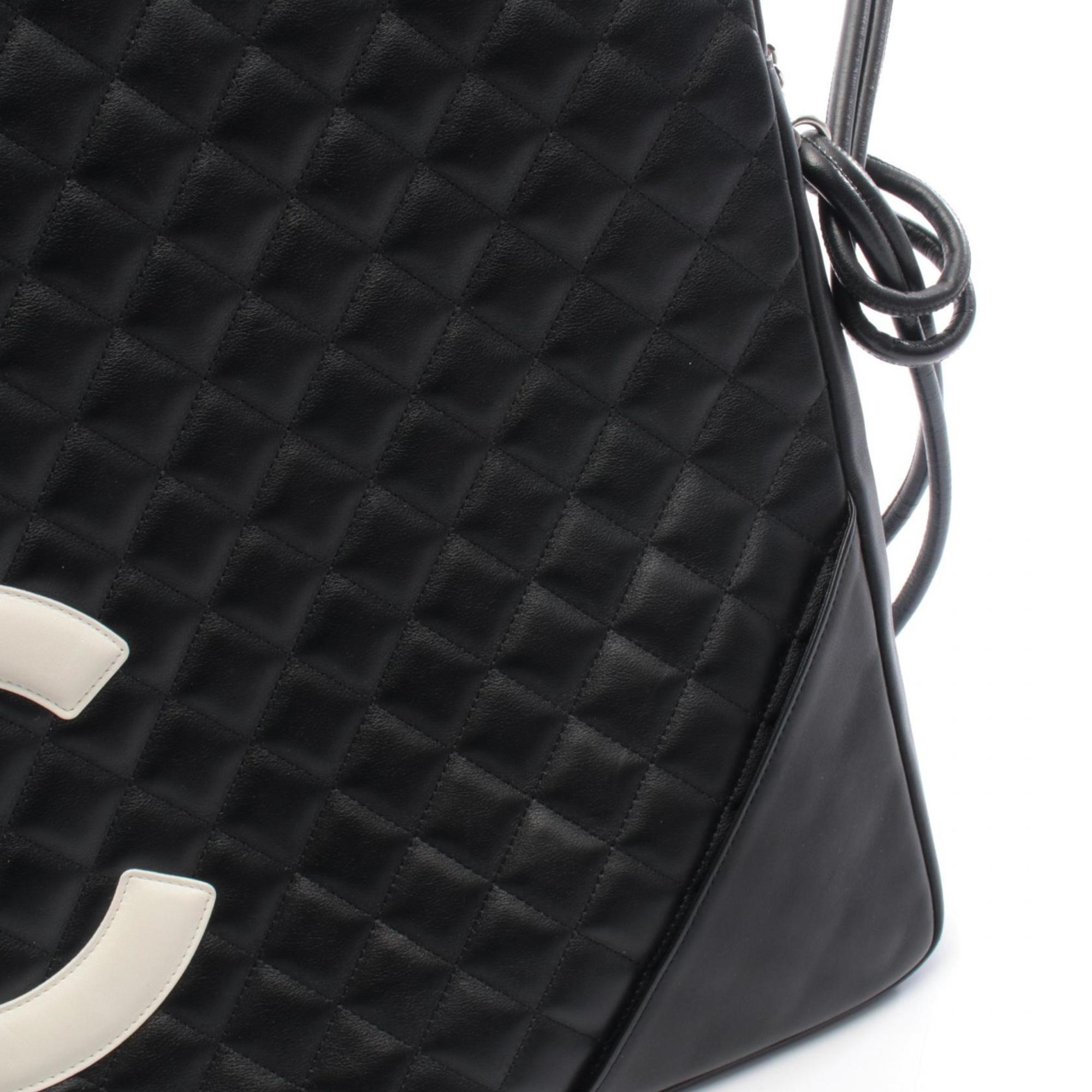 Chanel Black White Leather Handbag Shoulder Bag (Pre-Owned)