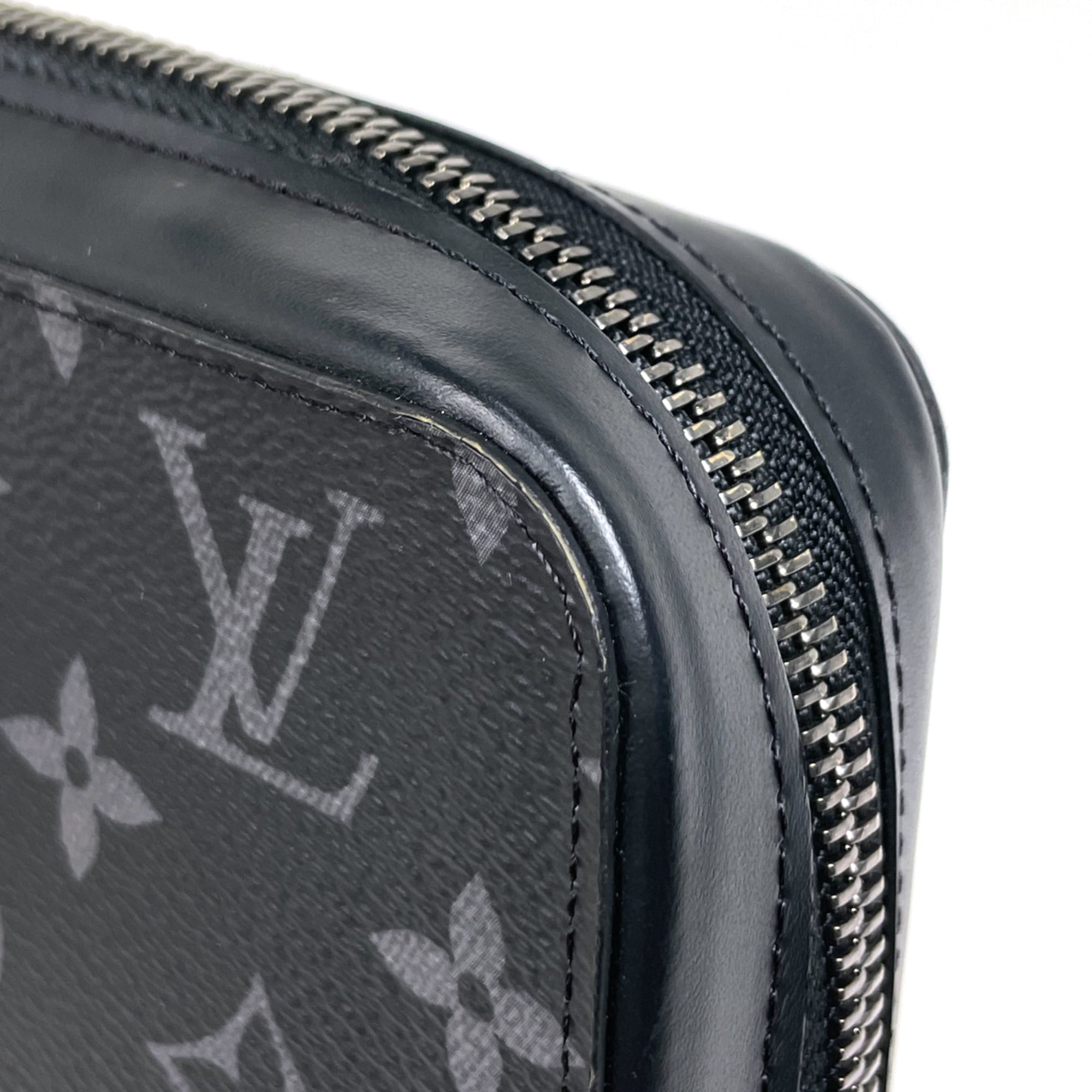 Louis Vuitton Black Noir Monogram Eclipse Long Wallet (Bi-Fold) (Pre-Owned)