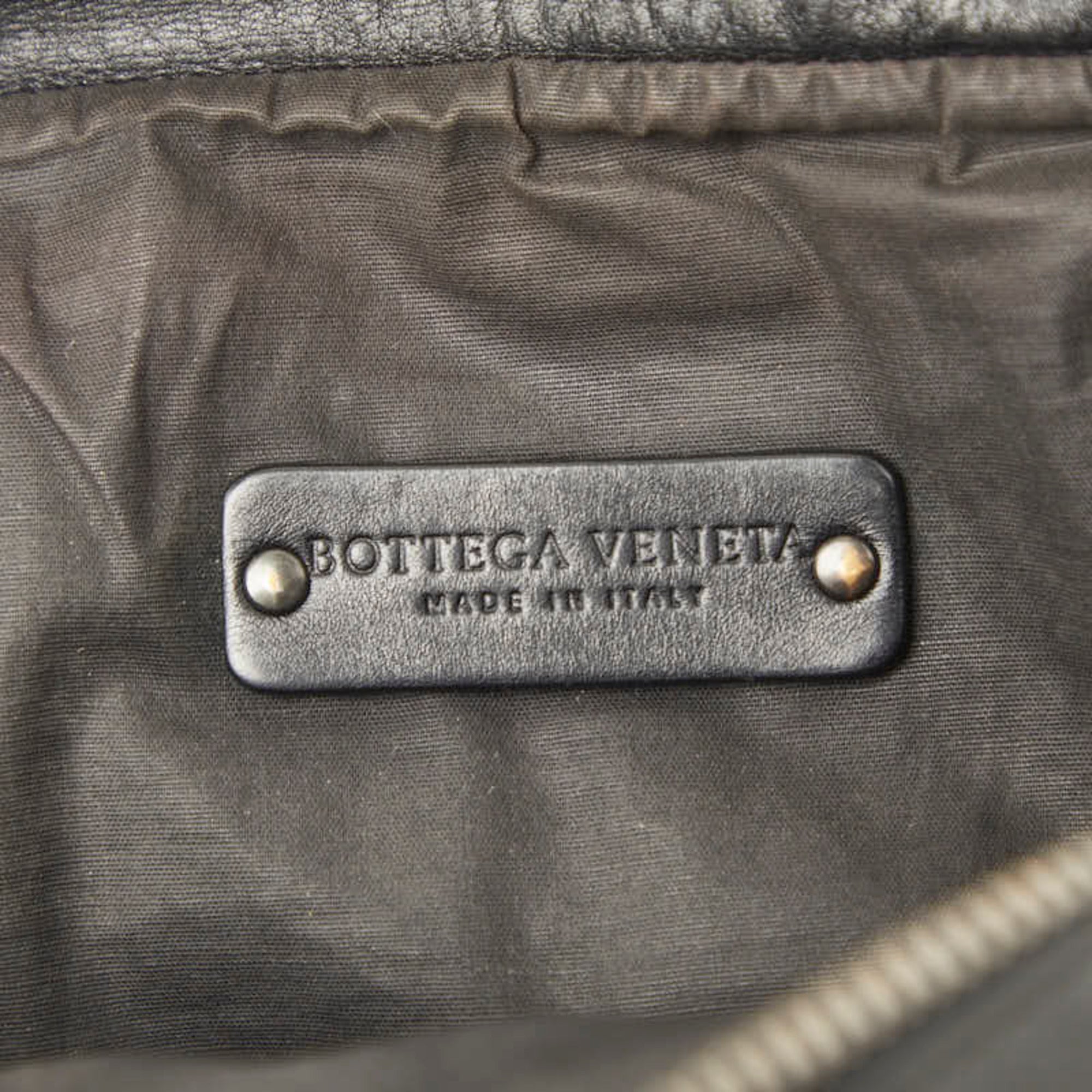 Bottega Veneta Black Leather Shoulder Bag (Pre-Owned)