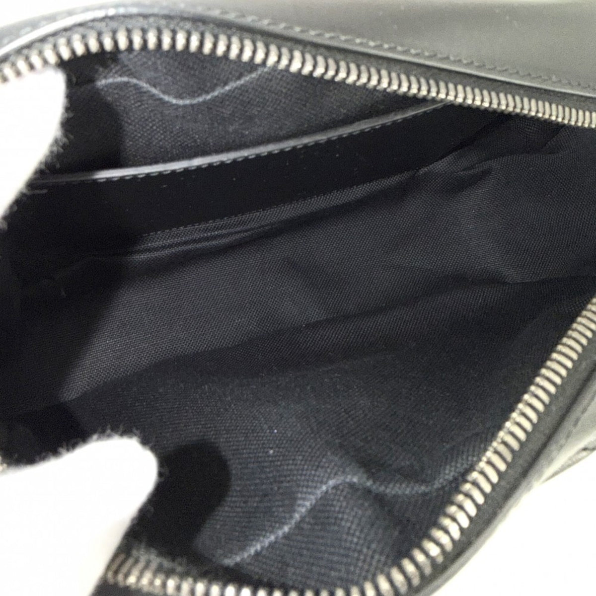 Gucci Black White Leather Shoulder Bag (Pre-Owned)