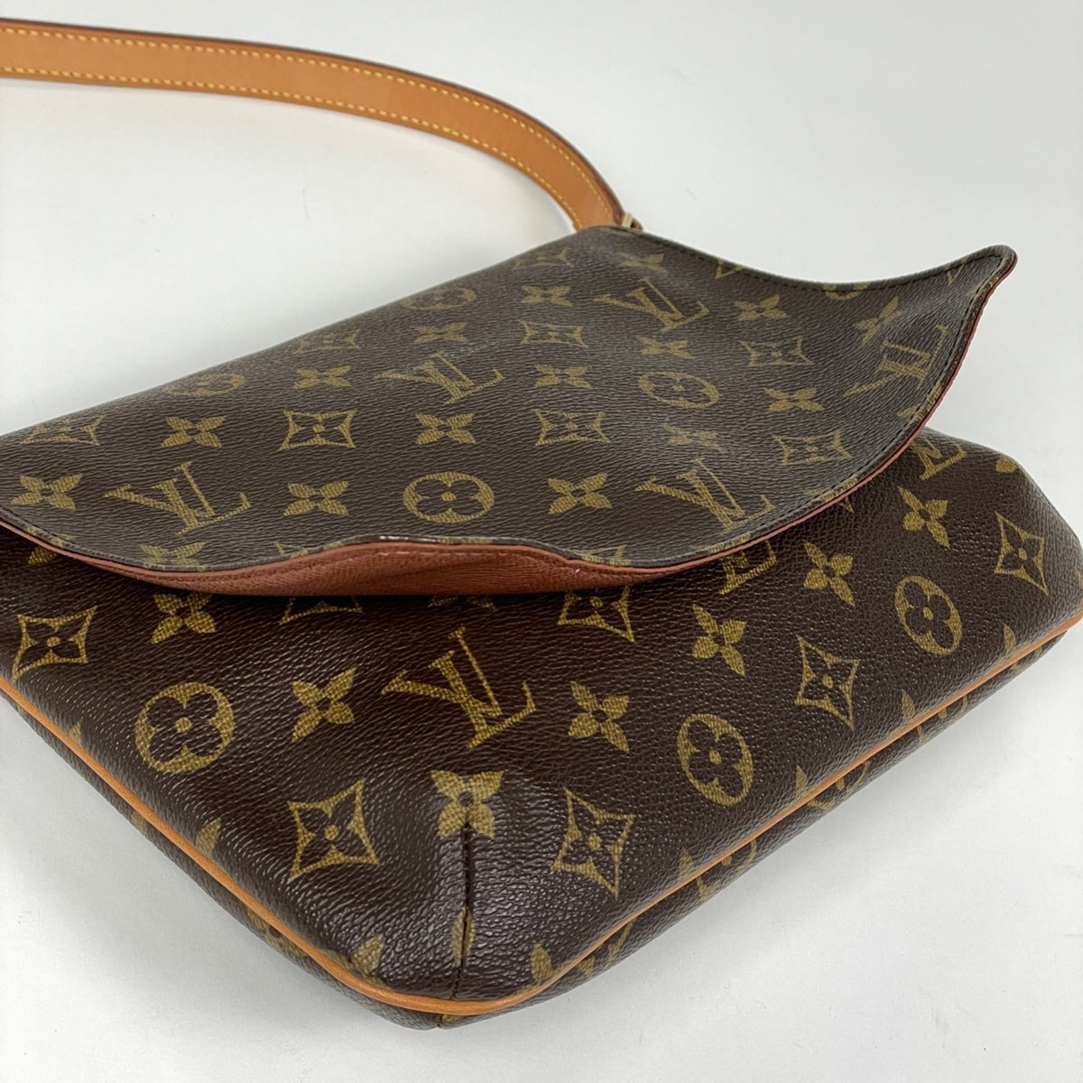 Louis Vuitton Monogram Brown Monogram Shoulder Bag (Pre-Owned)