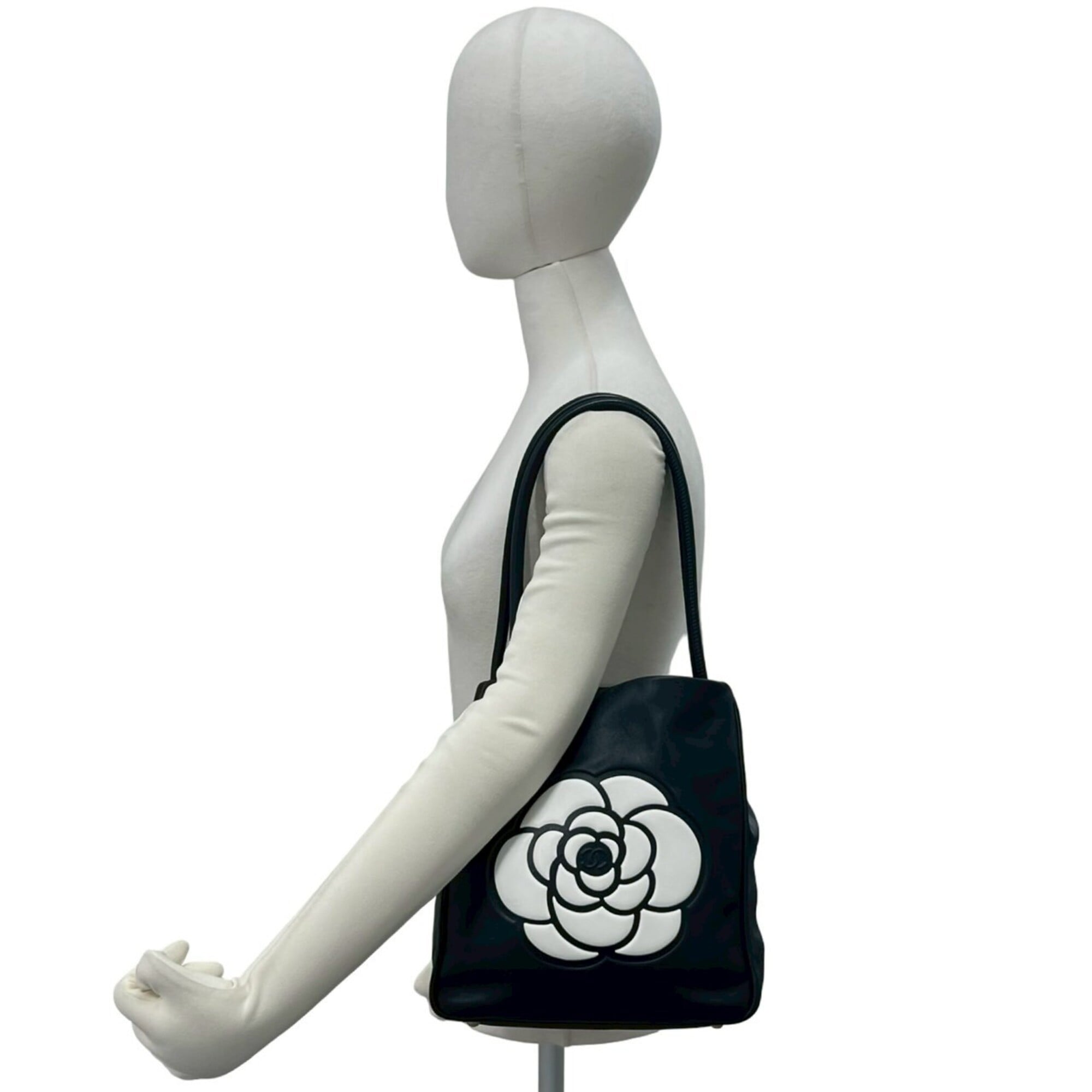 Chanel Black Leather Handbag Shoulder Bag Tote Bag (Pre-Owned)