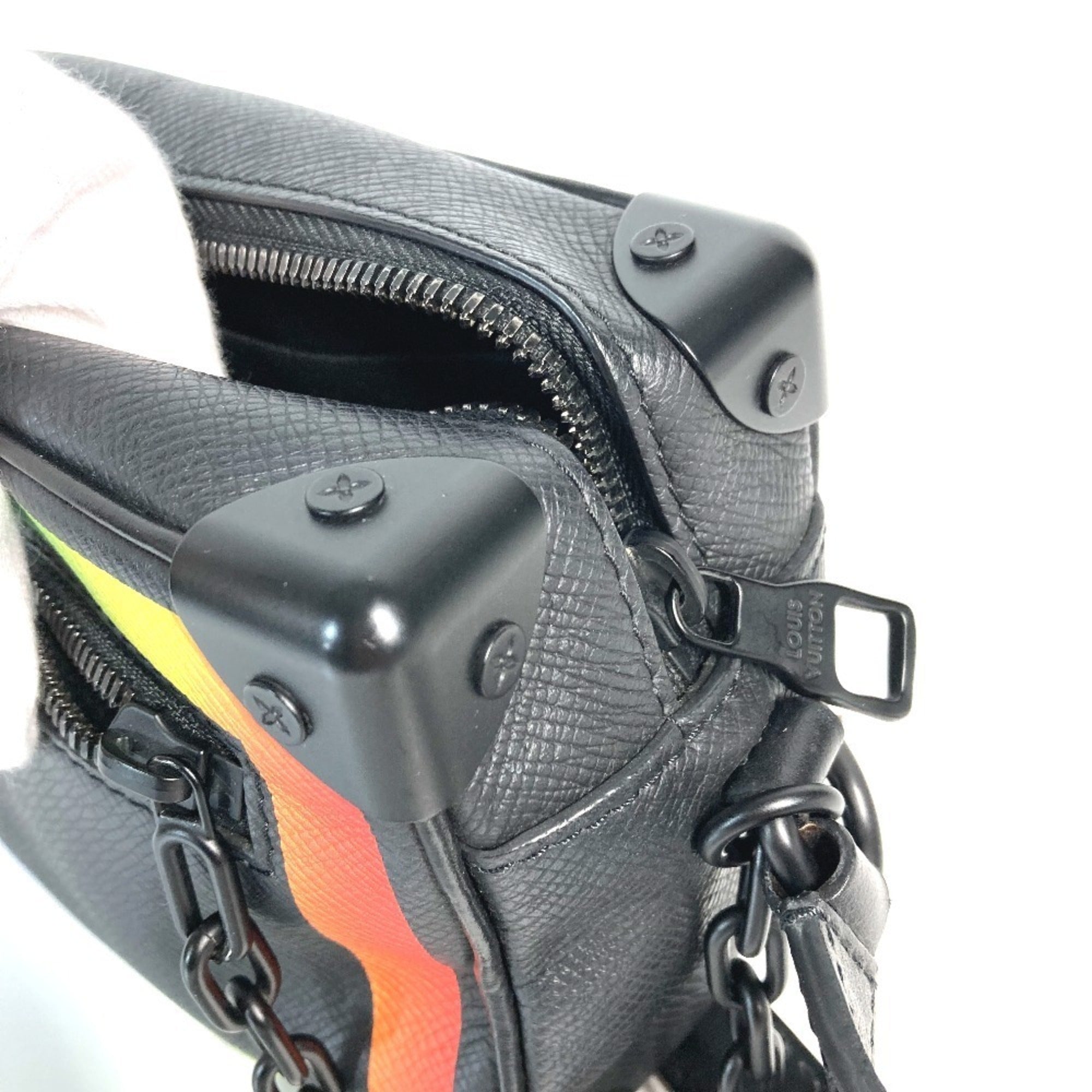 Louis Vuitton Black Multi-Color Taiga Leather Pochette Shoulder Bag (Pre-Owned)
