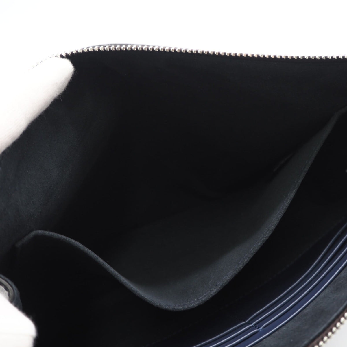 Fendi Navy Leather Clutch Bag (Pre-Owned)