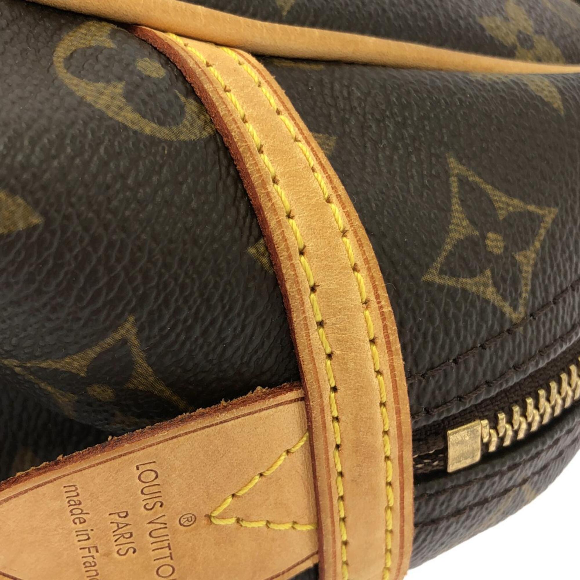 Louis Vuitton Marron Coated Canvas Shoulder Bag (Pre-Owned)
