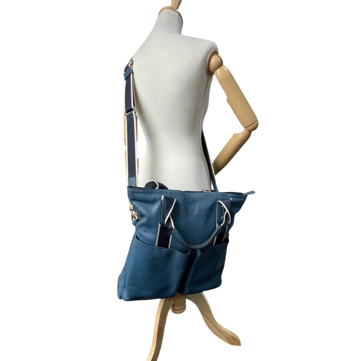 Coach Blue Navy Leather Canvas Shoulder Bag Tote Bag (Pre-Owned)