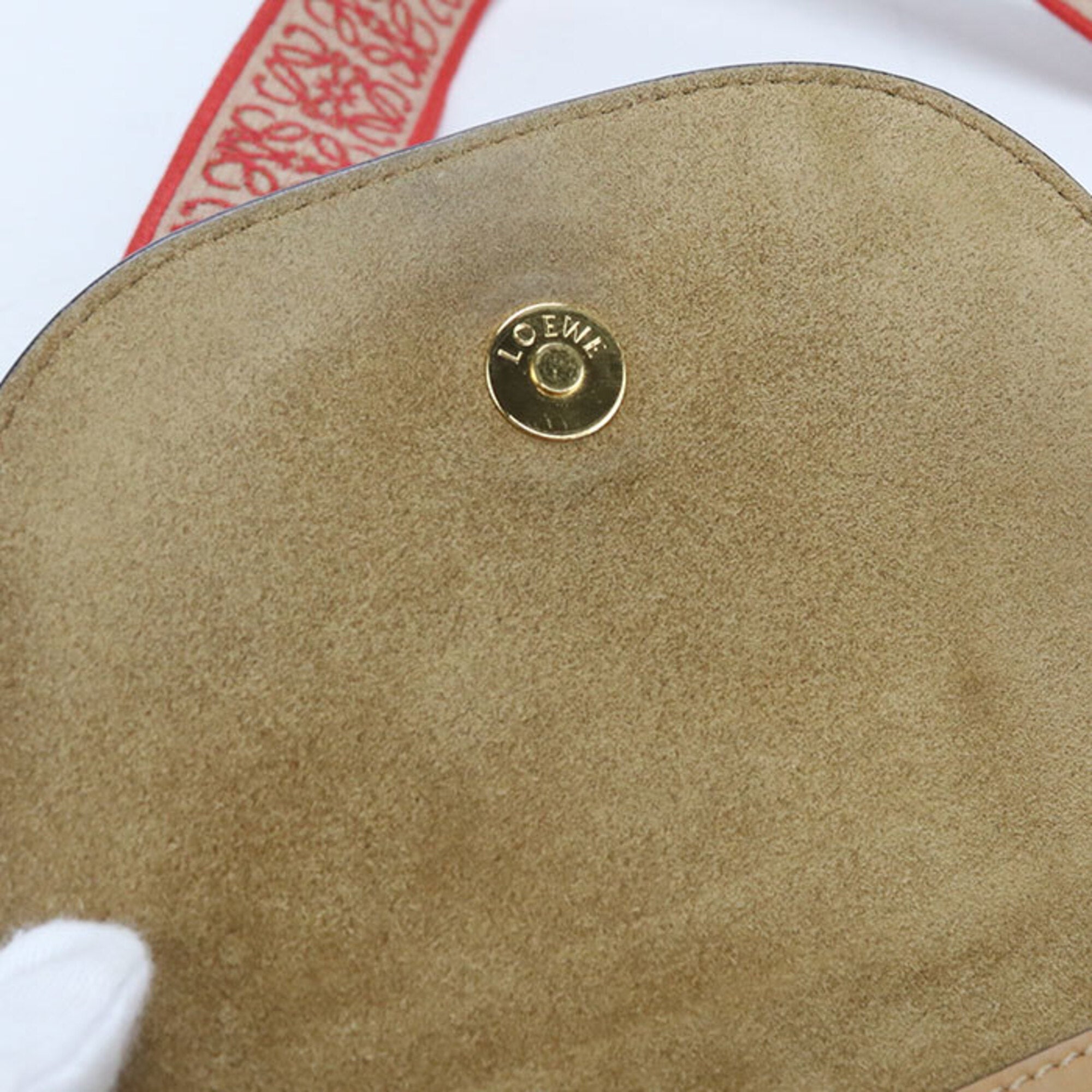Loewe Brown Leather Shoulder Bag (Pre-Owned)