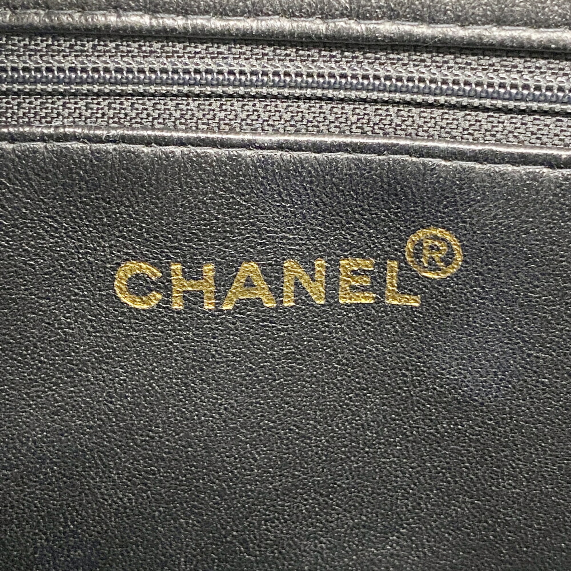 Chanel Black Grained Calfskin Tote Bag (Pre-Owned)