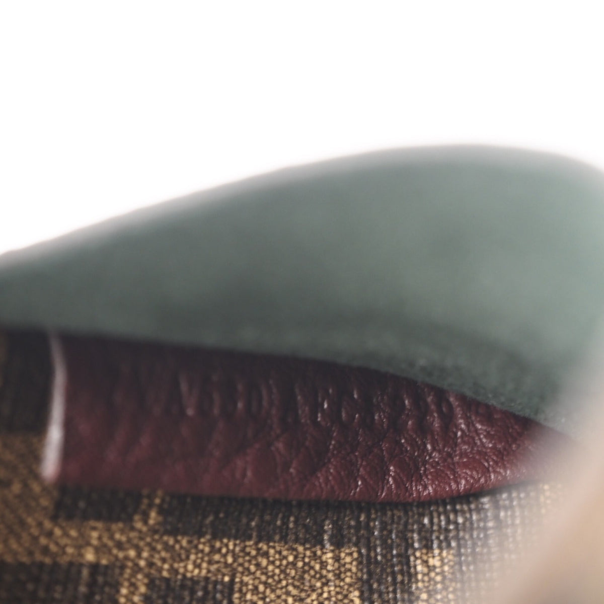 Fendi Peekaboo Bordeaux Leather Handbag (Pre-Owned)