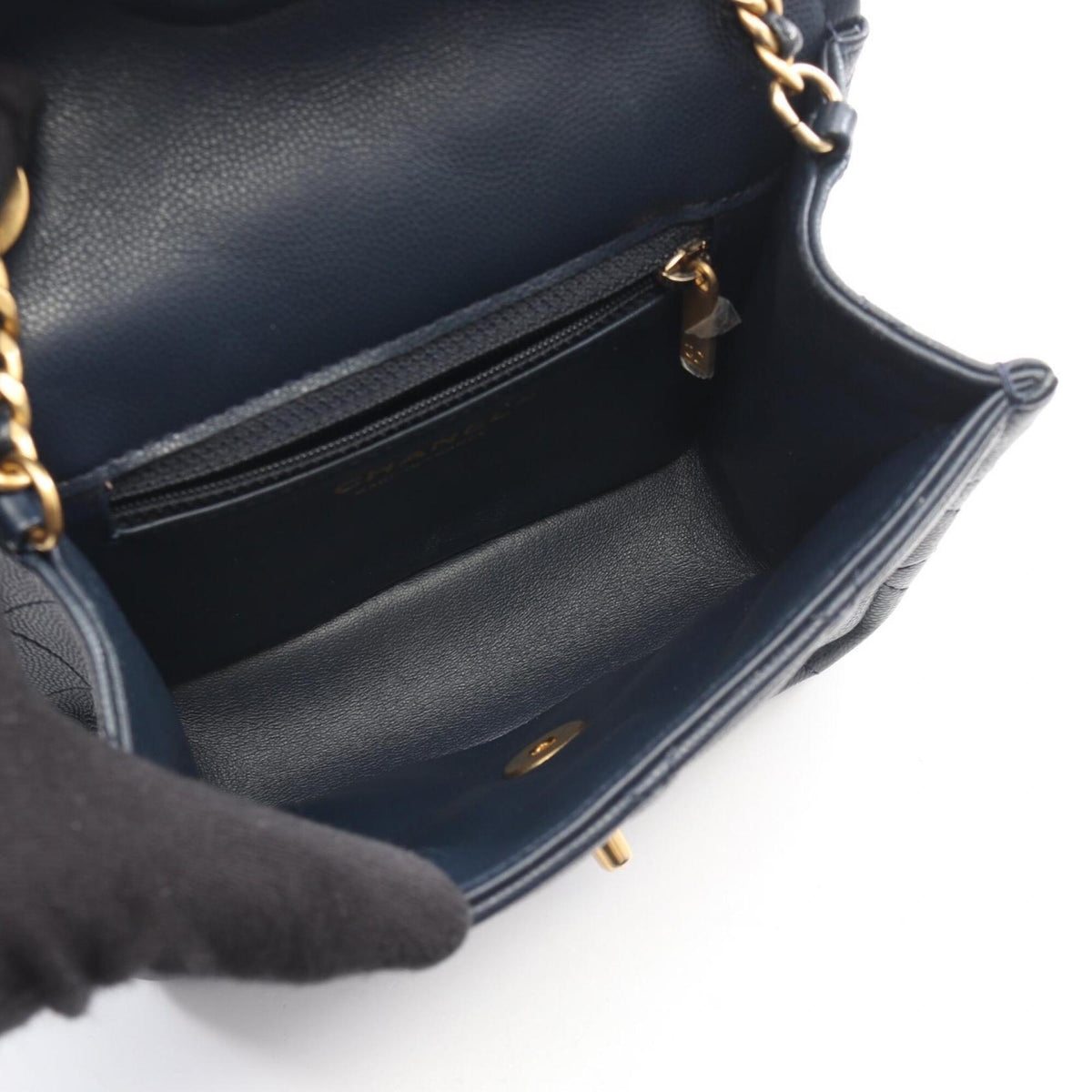 Chanel Matelasse Navy Leather Handbag Shoulder Bag (Pre-Owned)