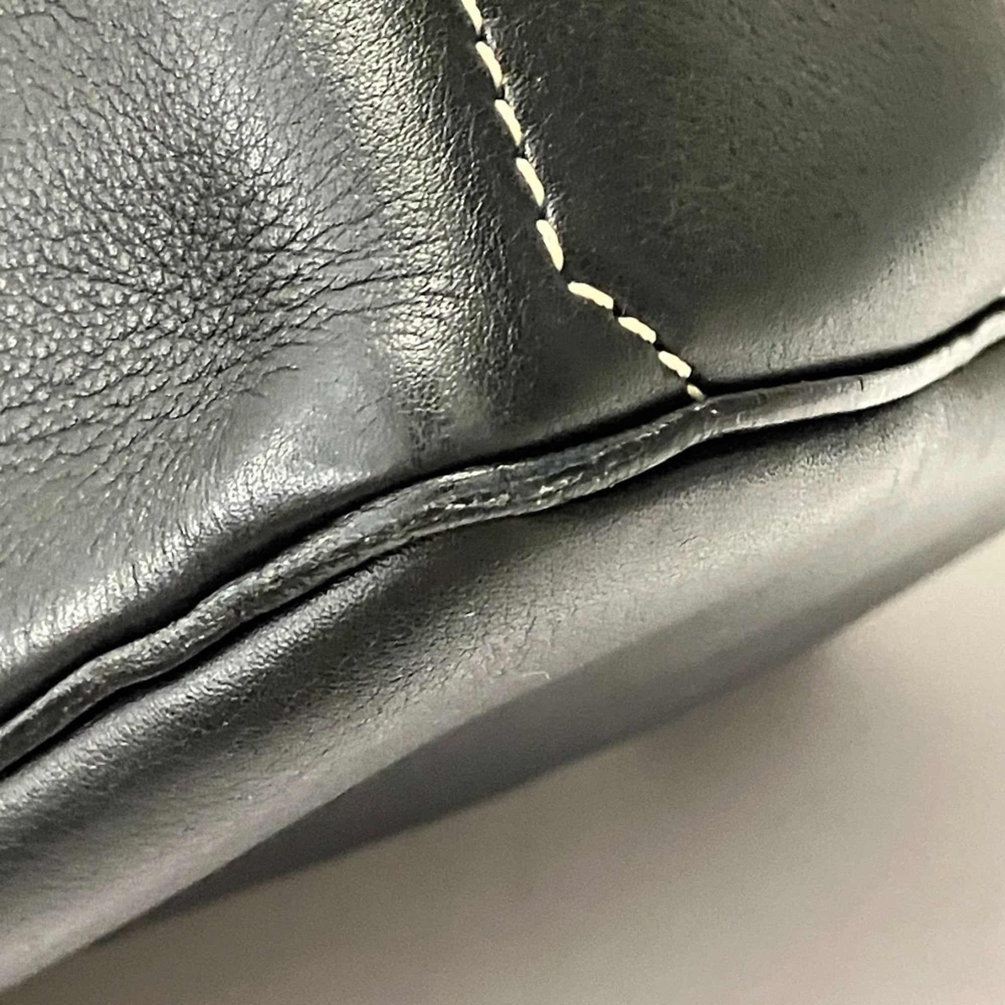 Celine Black Leather Handbag (Pre-Owned)