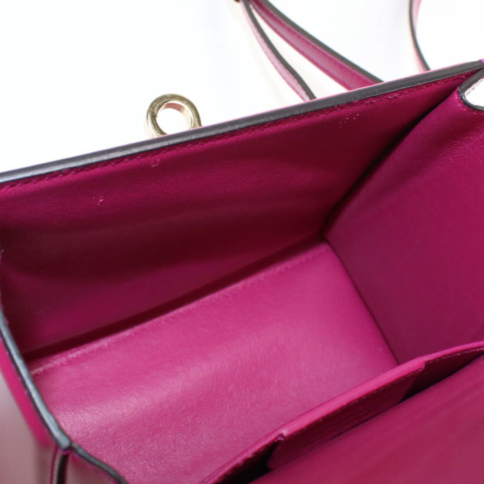 Salvatore Ferragamo Pink Leather Handbag (Pre-Owned)