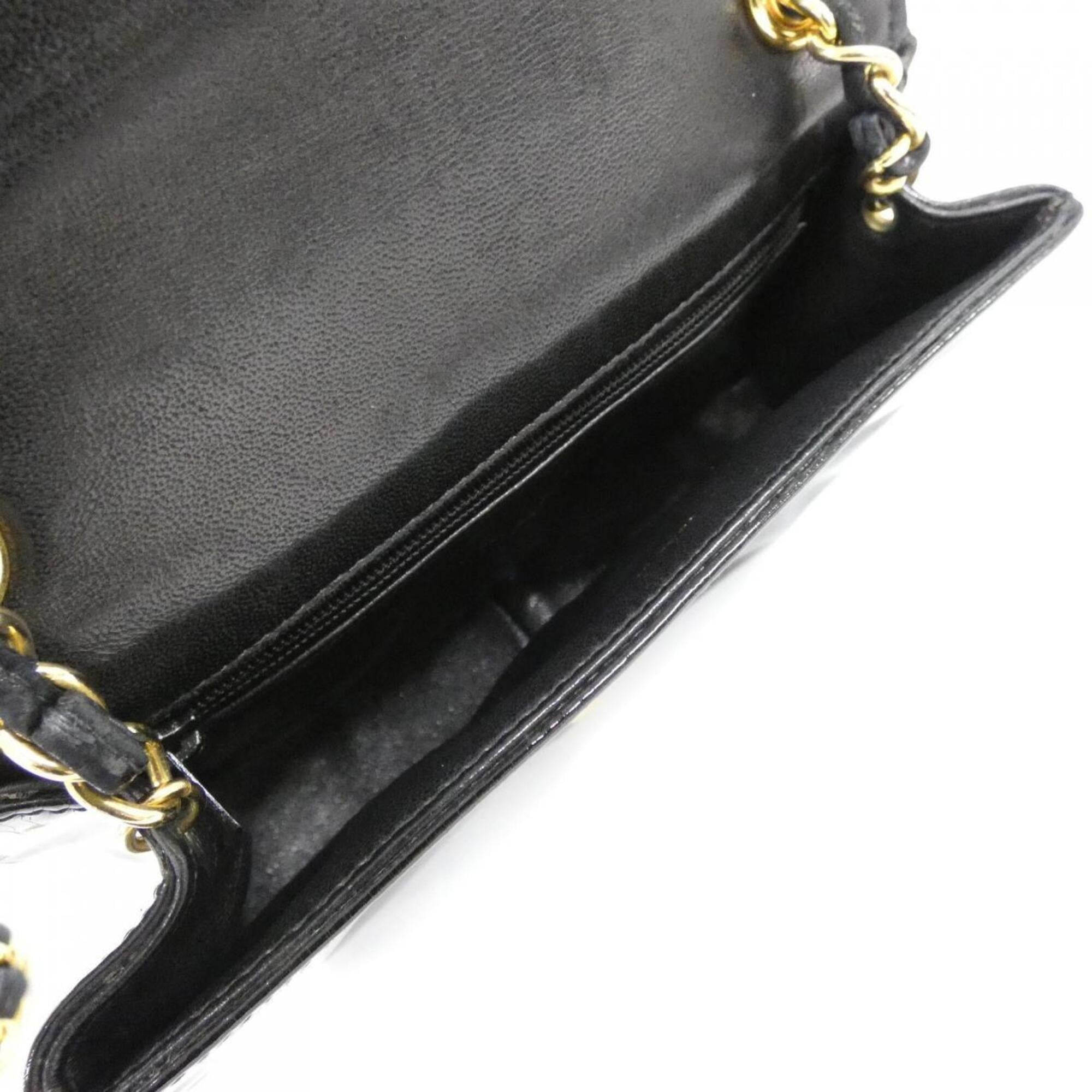 Chanel Black Shoulder Bag (Pre-Owned)