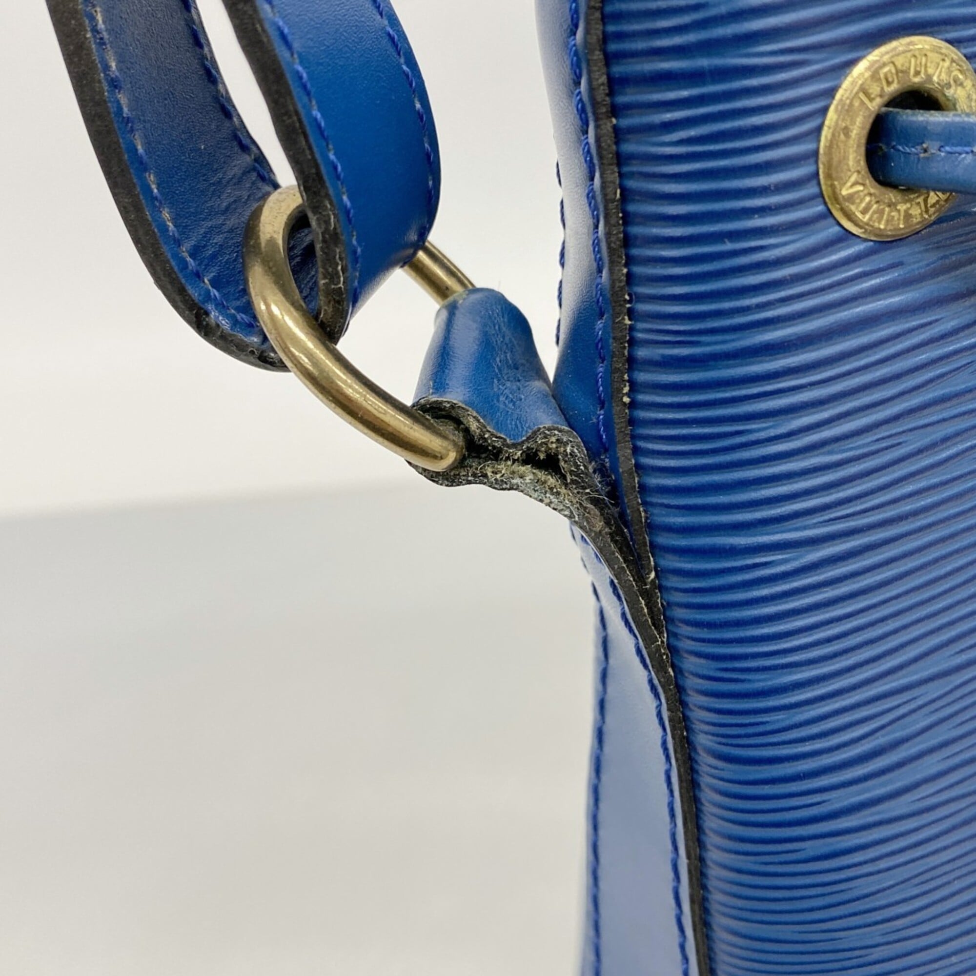 Louis Vuitton Toledo Blue Shoulder Bag (Pre-Owned)