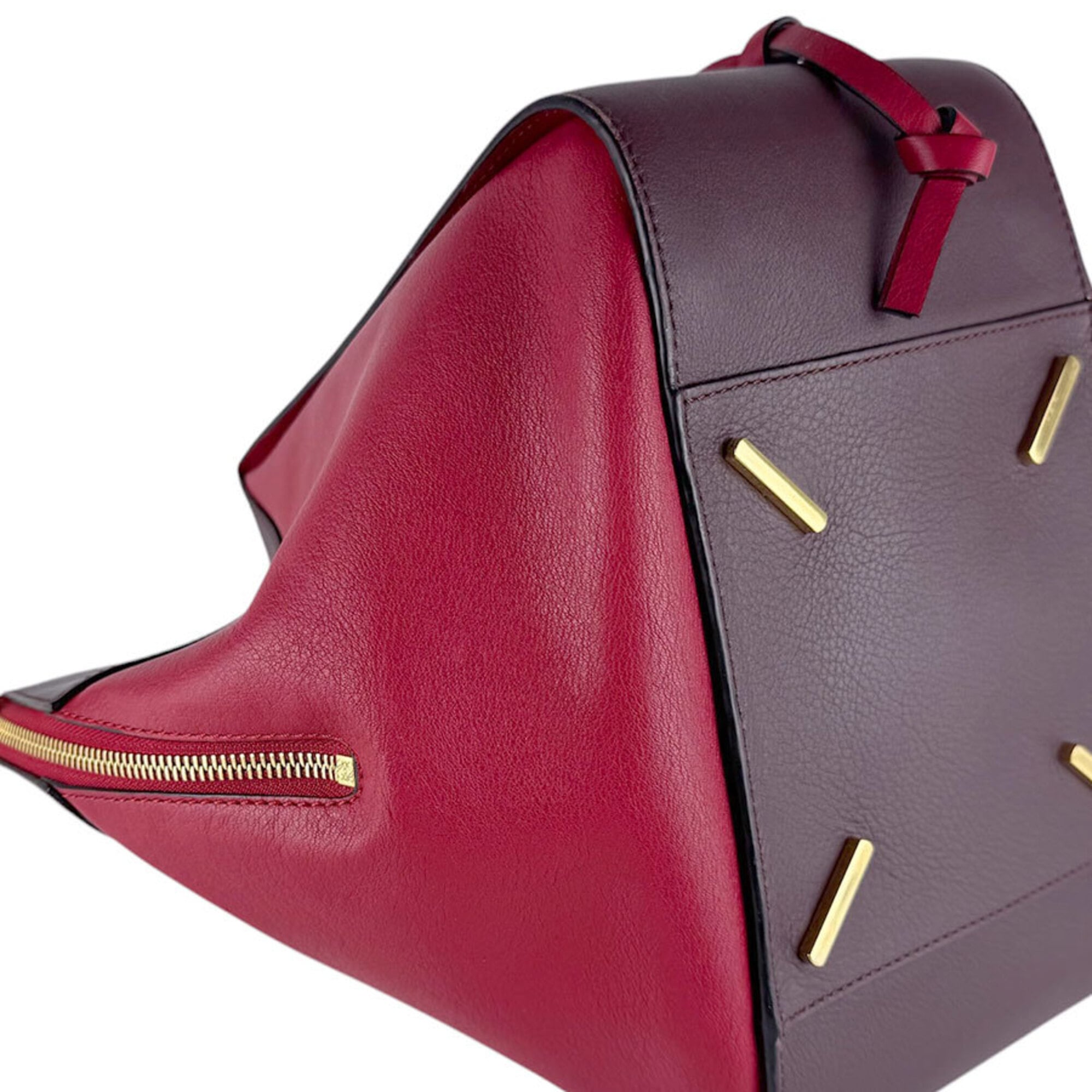 Loewe Bordeaux Red Color Leather Shoulder Bag (Pre-Owned)