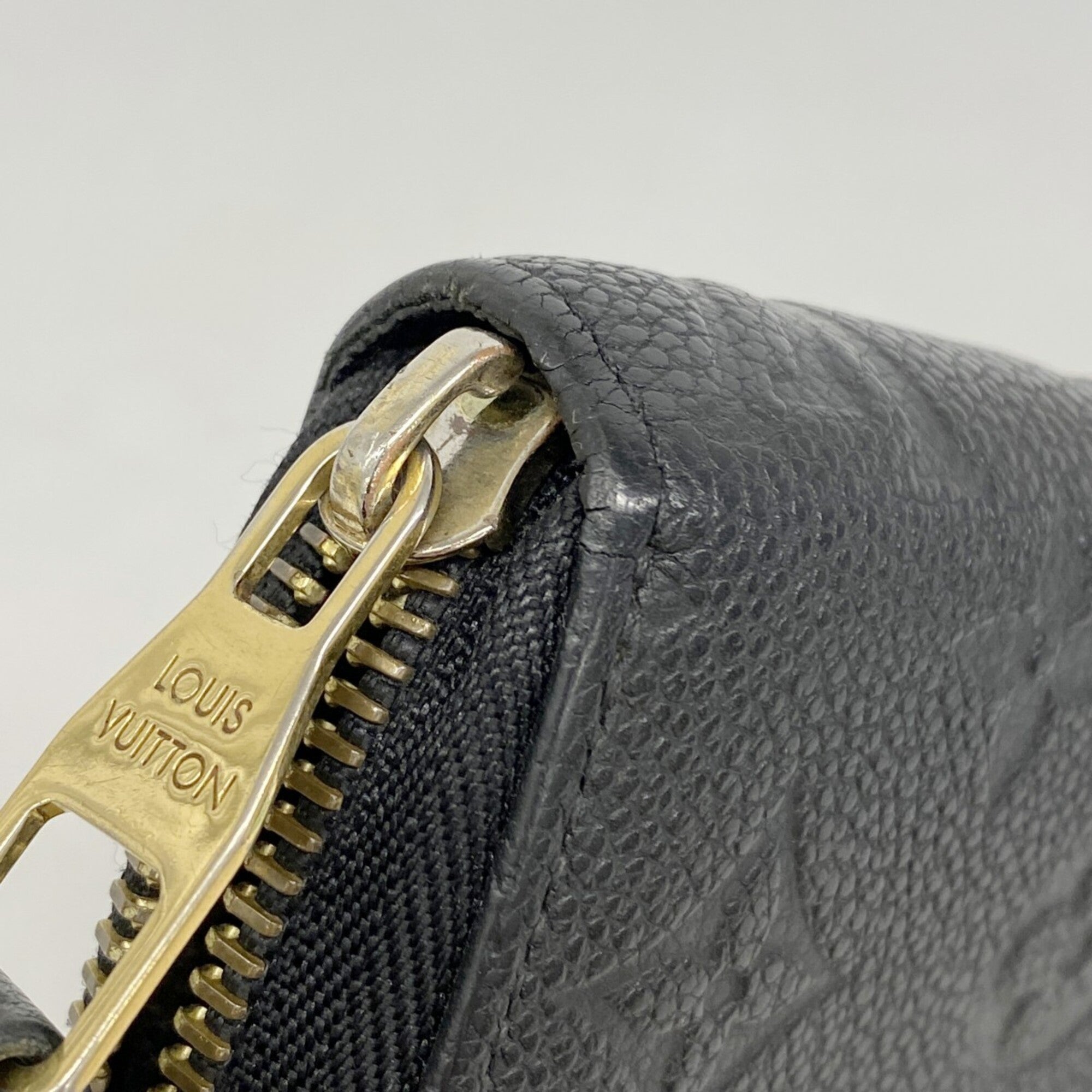 Louis Vuitton Noir Long Wallet (Bi-Fold) (Pre-Owned)
