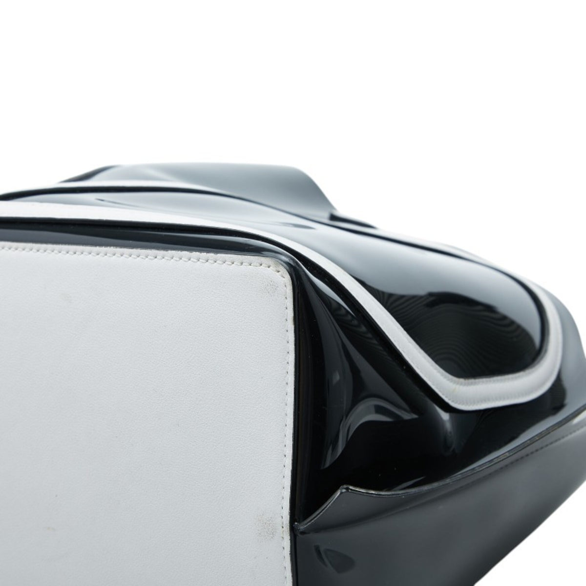 Valentino Black White Pvc Leather Handbag Tote Bag (Pre-Owned)