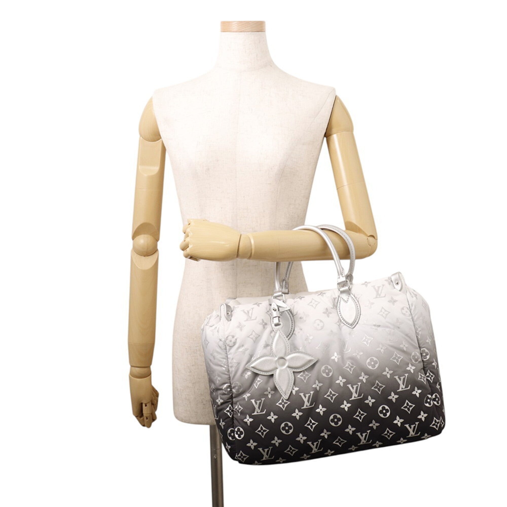 Louis Vuitton Silver Nylon Handbag Shoulder Bag Tote Bag (Pre-Owned)