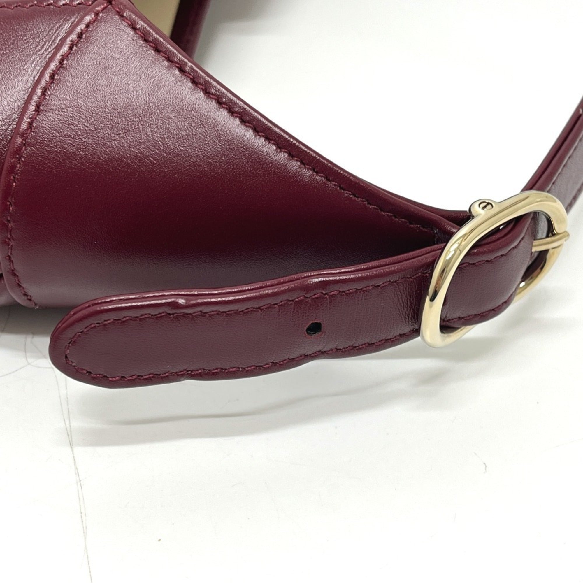 Gucci Wine Leather Handbag Shoulder Bag (Pre-Owned)