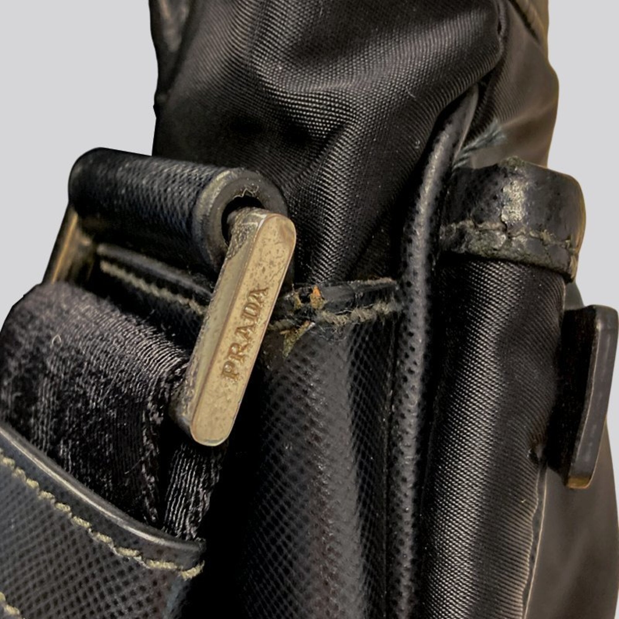 Prada Black Nylon Leather Messenger Bag Shoulder Bag (Pre-Owned)