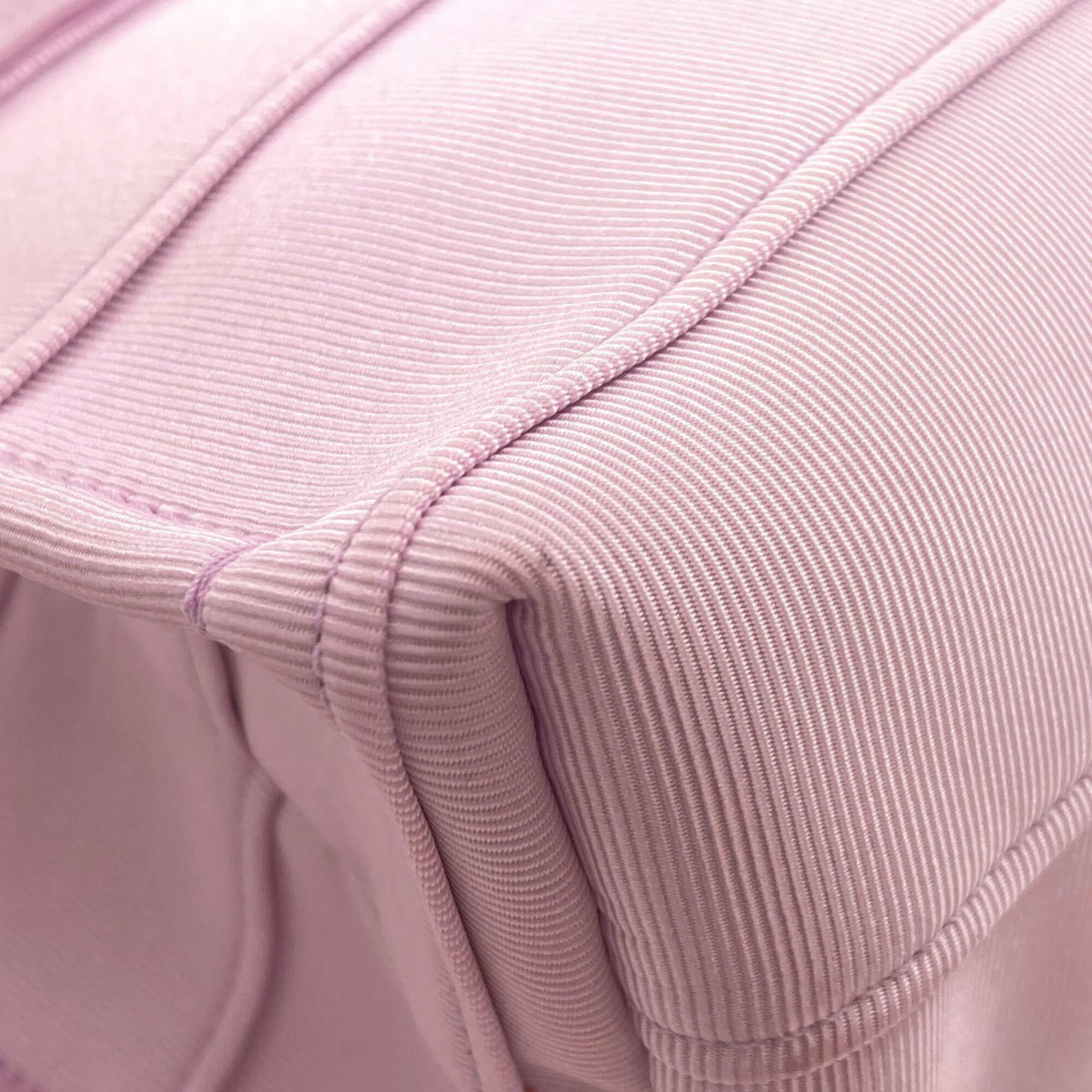 Salvatore Ferragamo Pink Canvas Handbag (Pre-Owned)