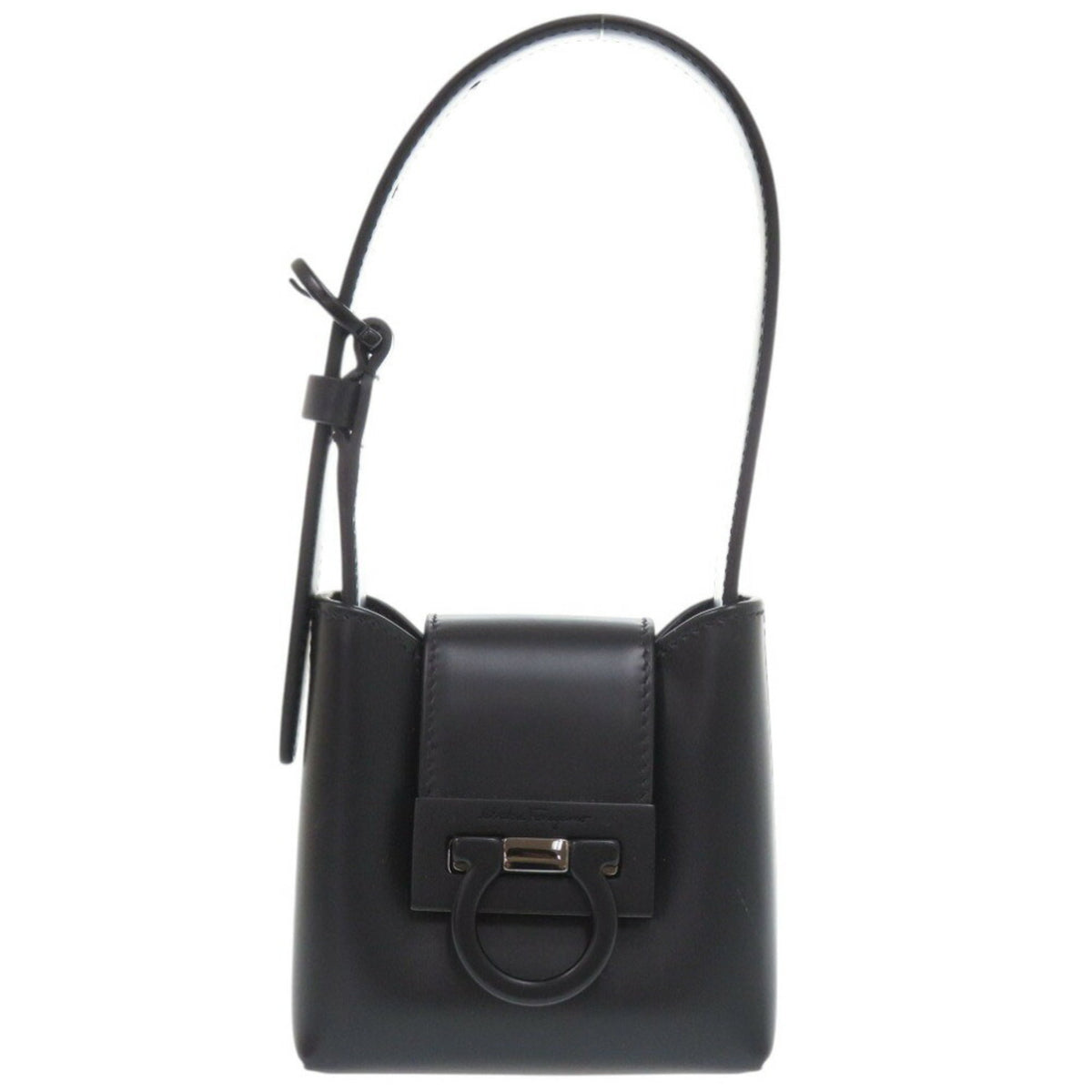 Salvatore Ferragamo Black Leather Handbag (Pre-Owned)