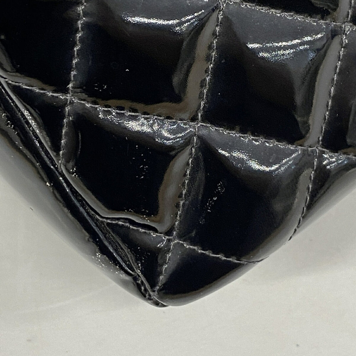 Chanel Black Patent Leather Tote Bag (Pre-Owned)
