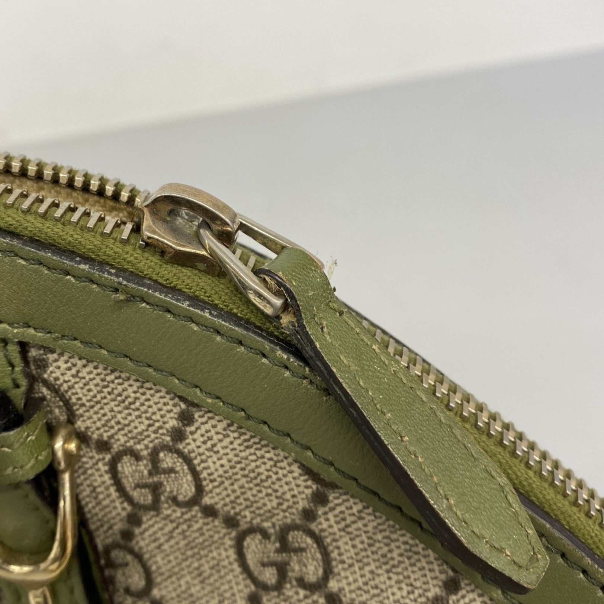 Gucci Brown Green Pvc Handbag (Pre-Owned)