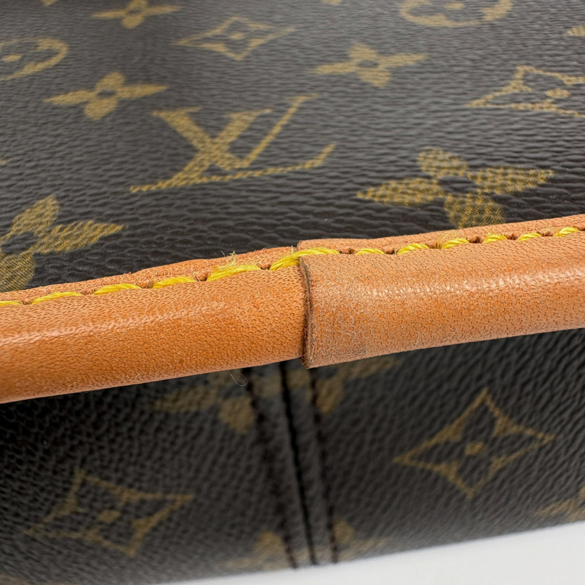 Louis Vuitton Brown Monogram Shoulder Bag (Pre-Owned)