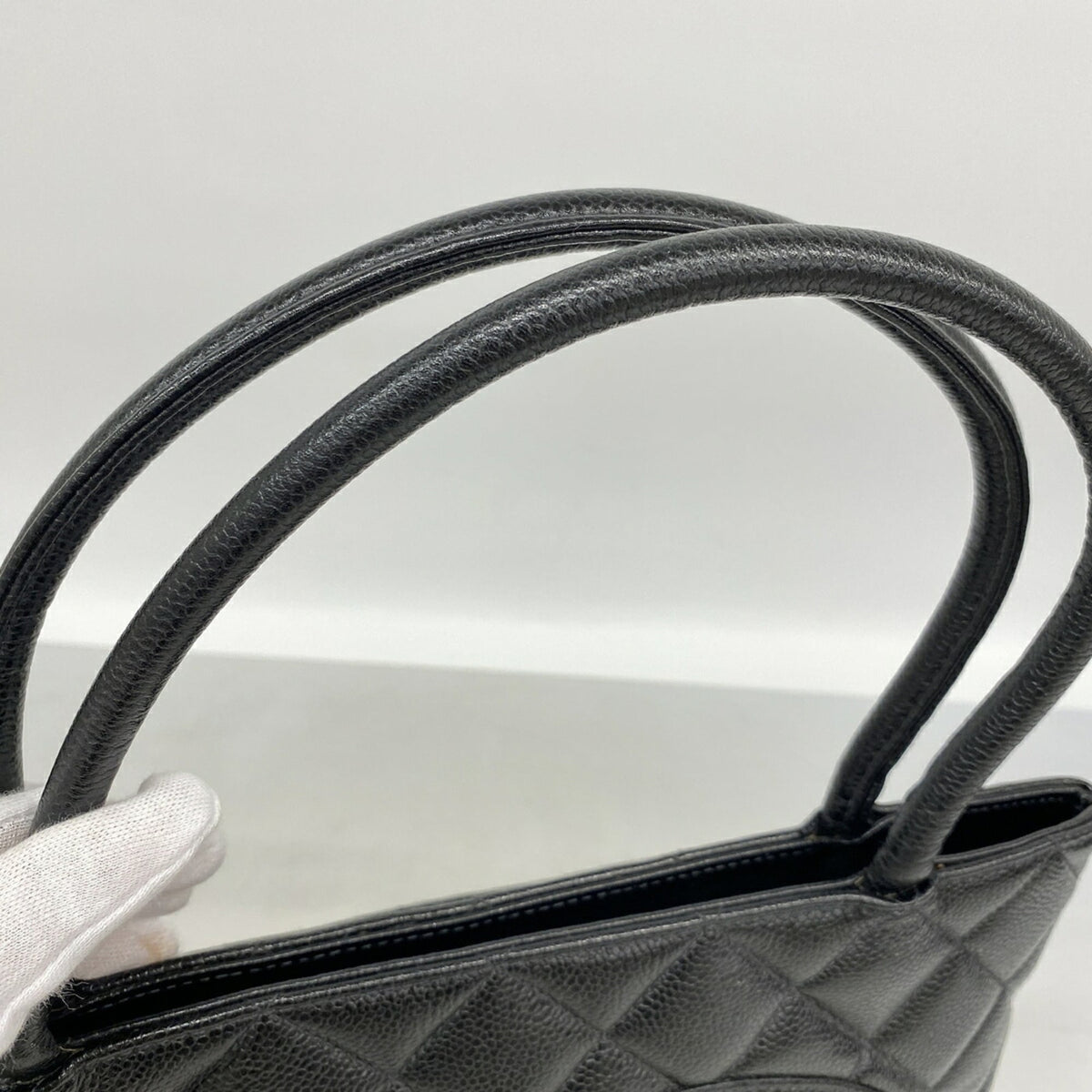 Chanel Black Grained Calfskin Tote Bag (Pre-Owned)