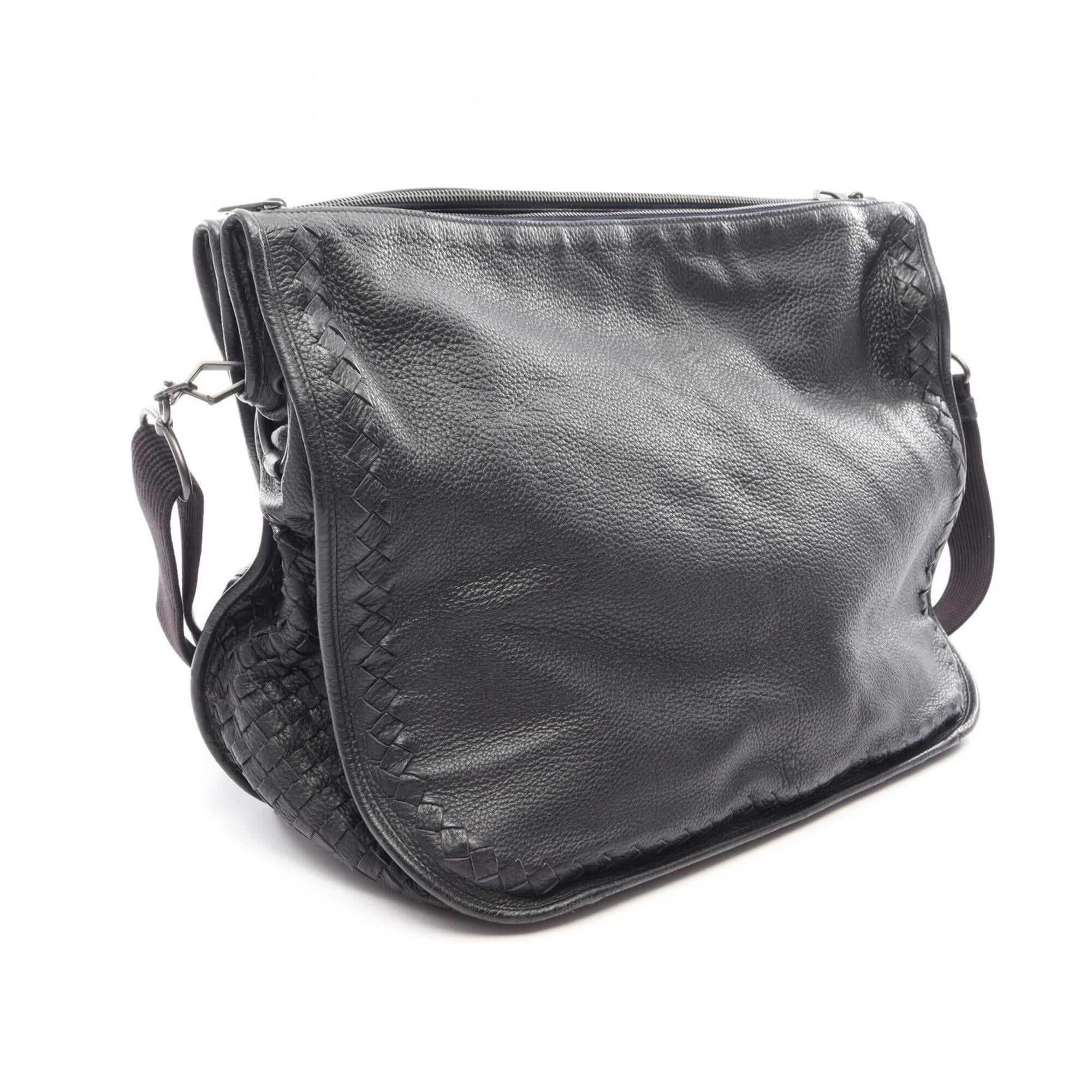 Bottega Veneta Black Leather Handbag Shoulder Bag (Pre-Owned)