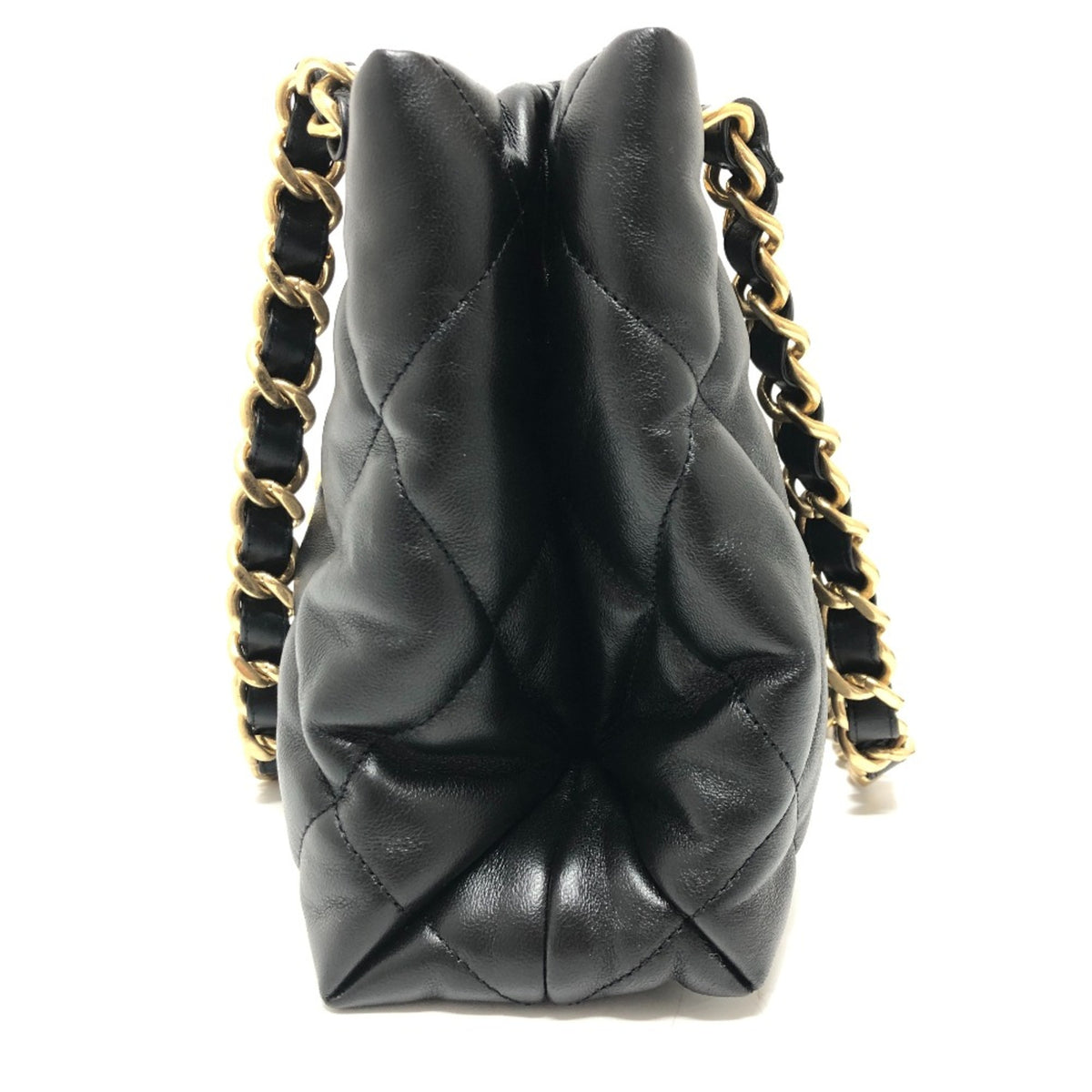 Chanel Black Leather Shoulder Bag (Pre-Owned)