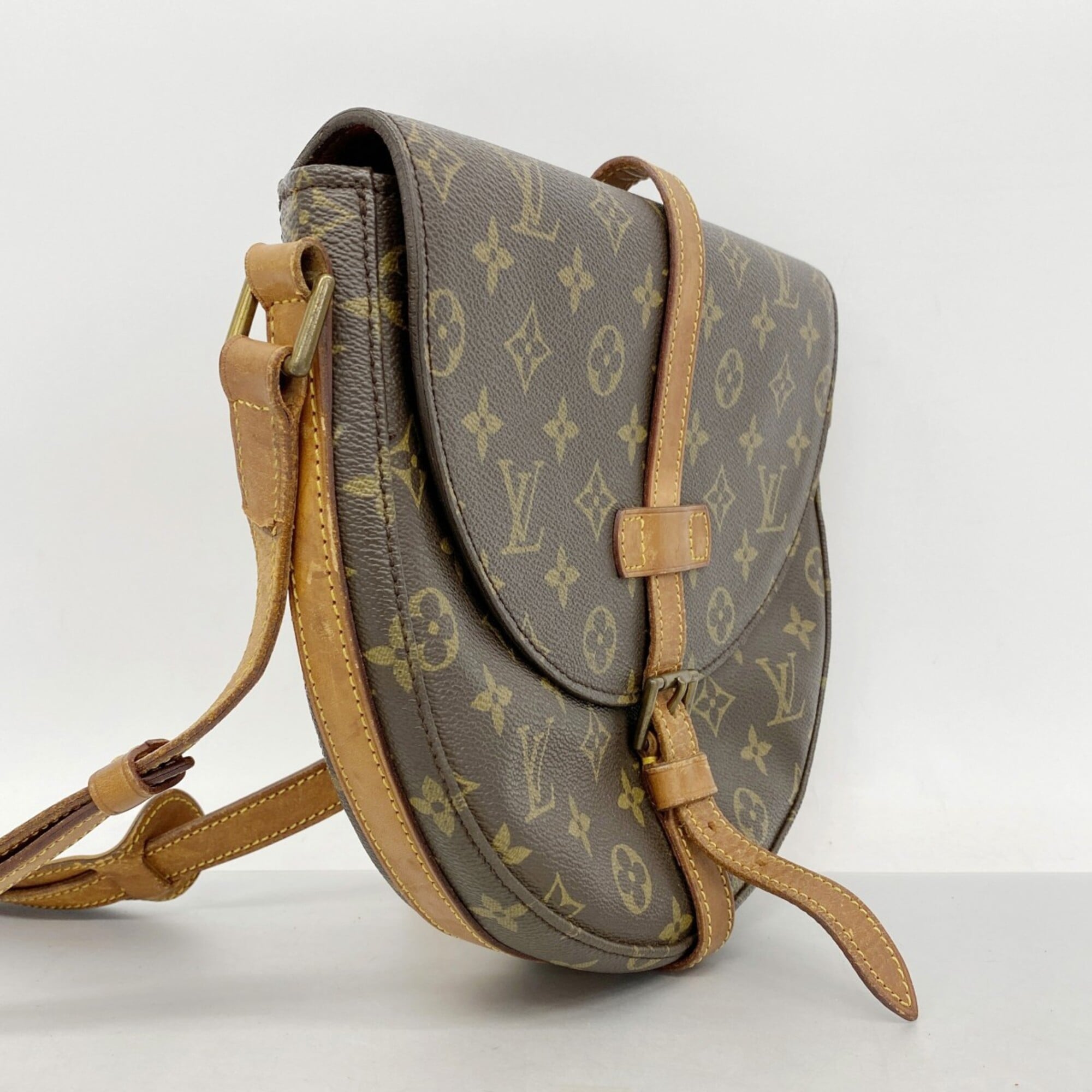 Louis Vuitton Brown Shoulder Bag (Pre-Owned)