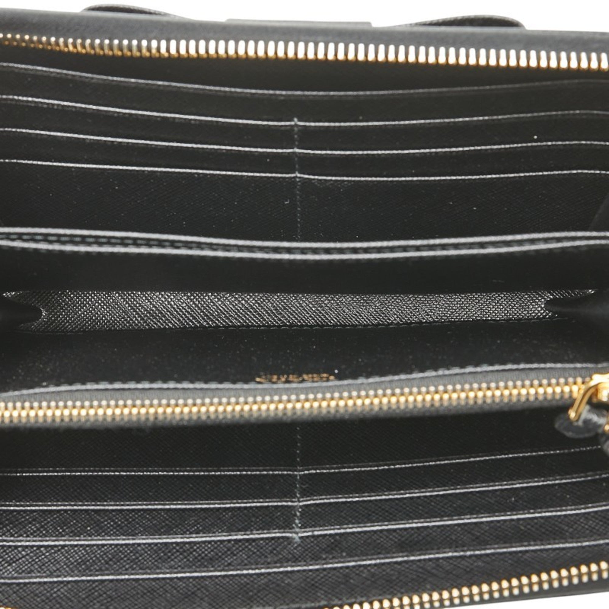 Prada Black Leather Long Wallet (Bi-Fold) (Pre-Owned)