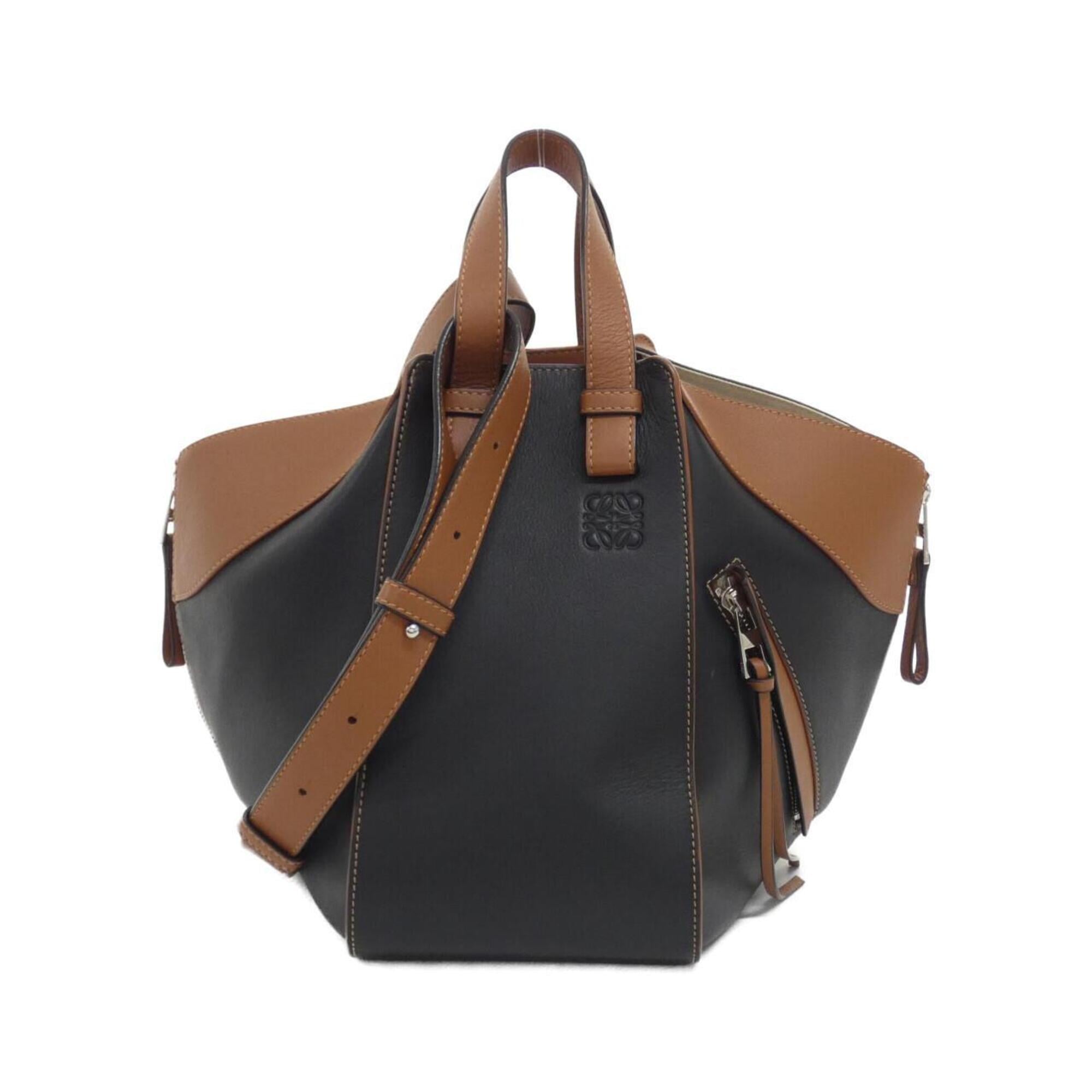 Loewe Black Leather Shoulder Bag (Pre-Owned)