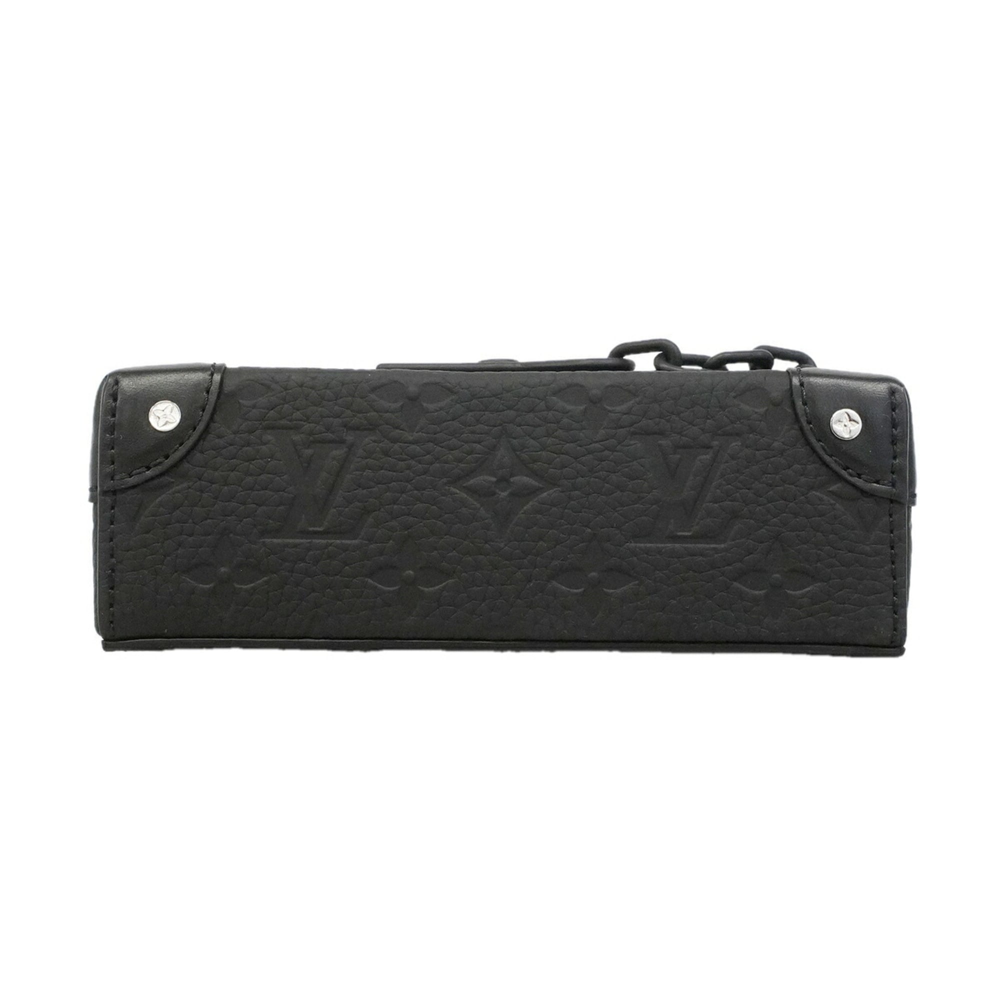 Louis Vuitton Noir Shoulder Bag (Pre-Owned)