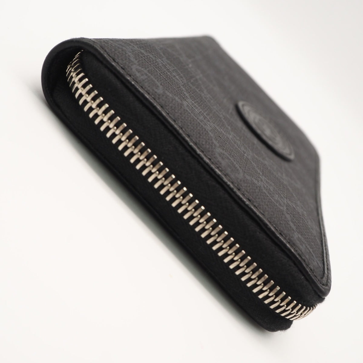 Gucci Gg Supreme Black Gray Coated Canvas Leather Long Wallet (Bi-Fold) (Pre-Owned)